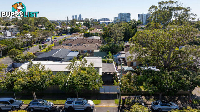 53 Imperial Parade LABRADOR QLD 4215