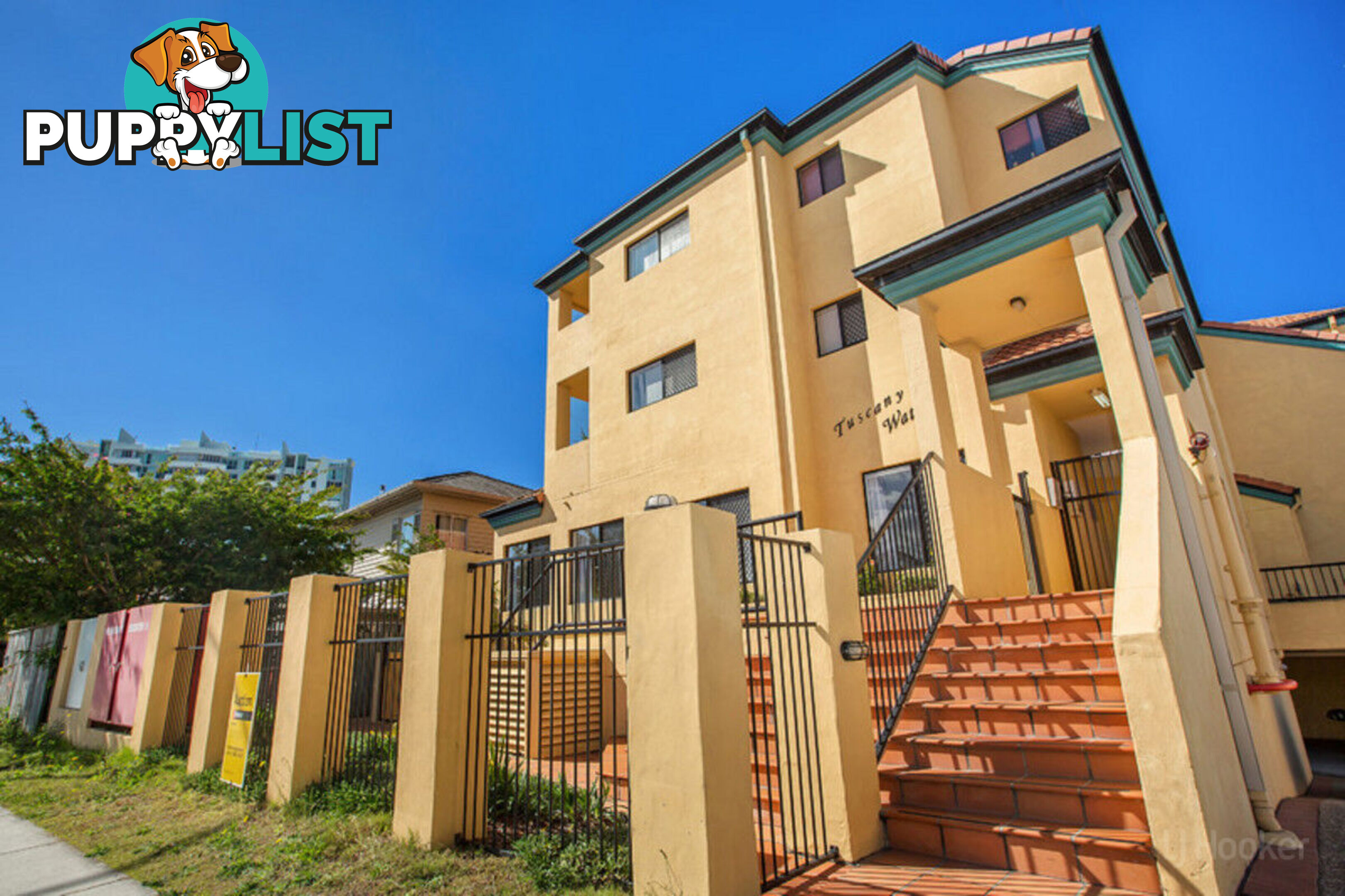 11/143 Frank Street LABRADOR QLD 4215