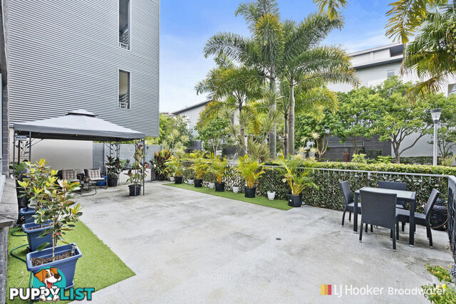 2/154 Musgrave Avenue SOUTHPORT QLD 4215