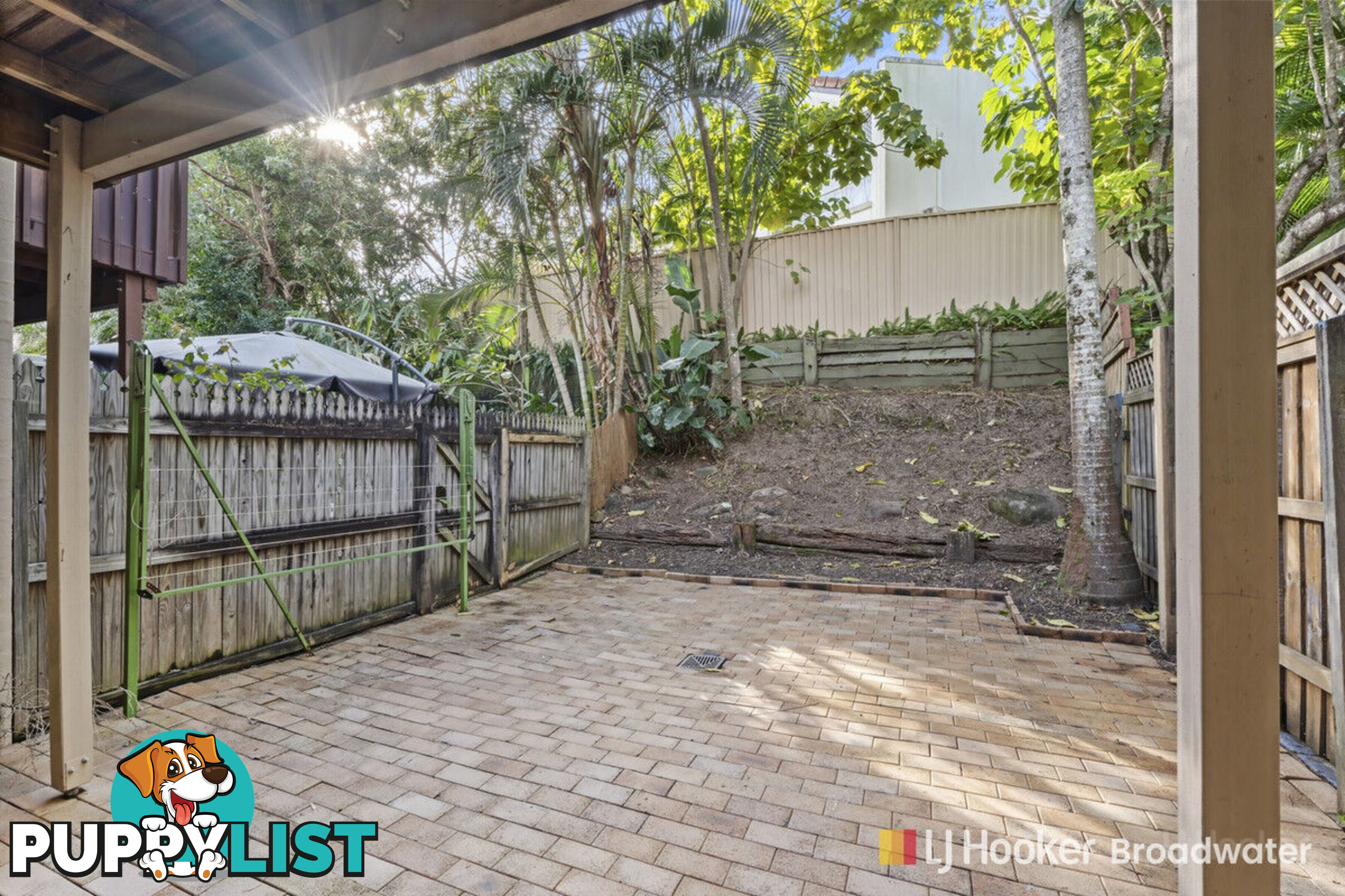 2/79 Government Road LABRADOR QLD 4215