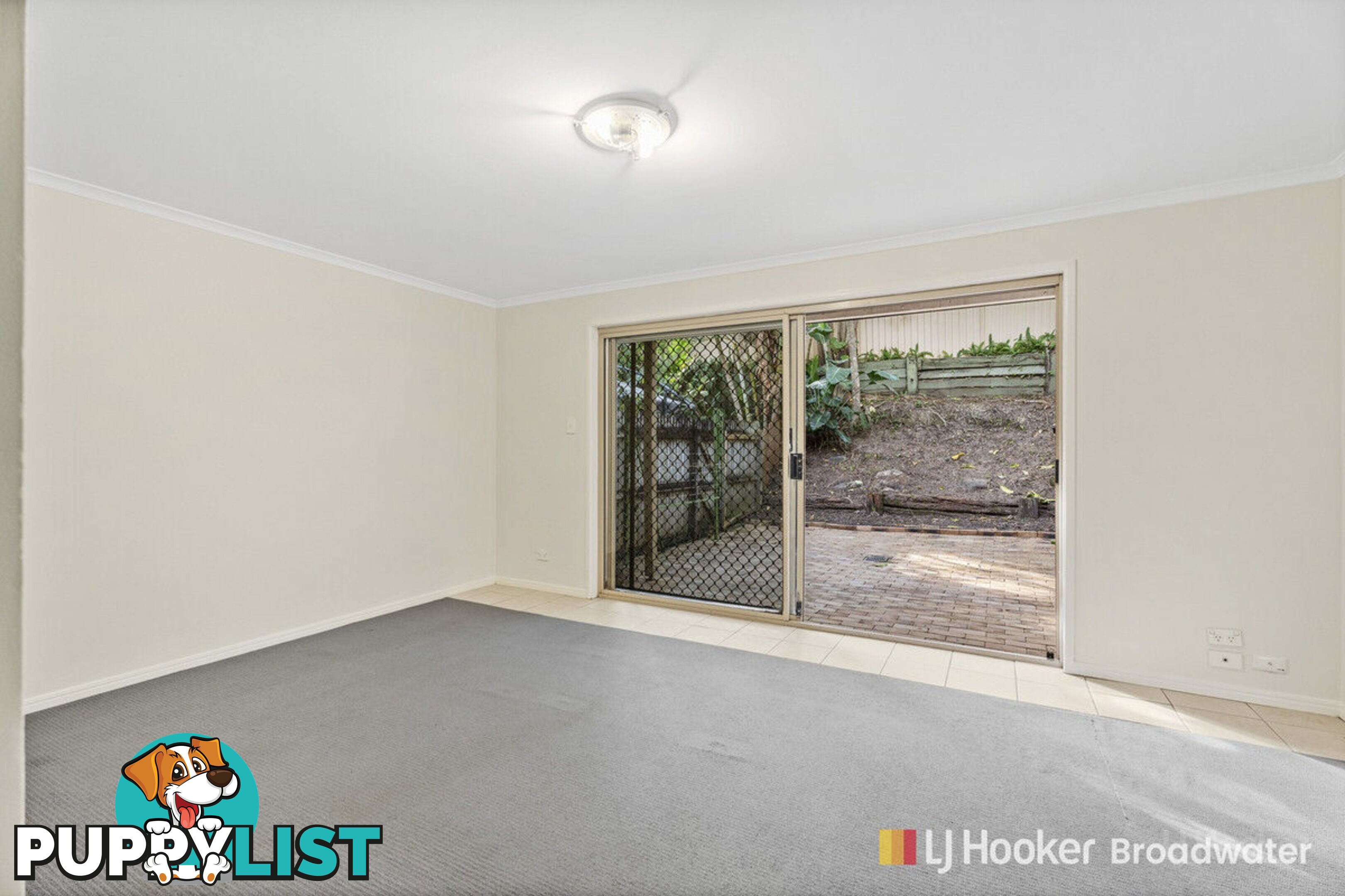 2/79 Government Road LABRADOR QLD 4215