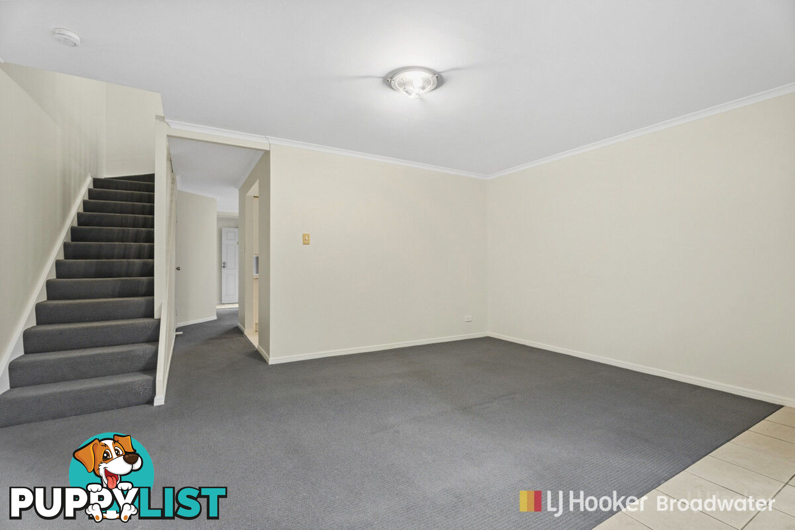 2/79 Government Road LABRADOR QLD 4215