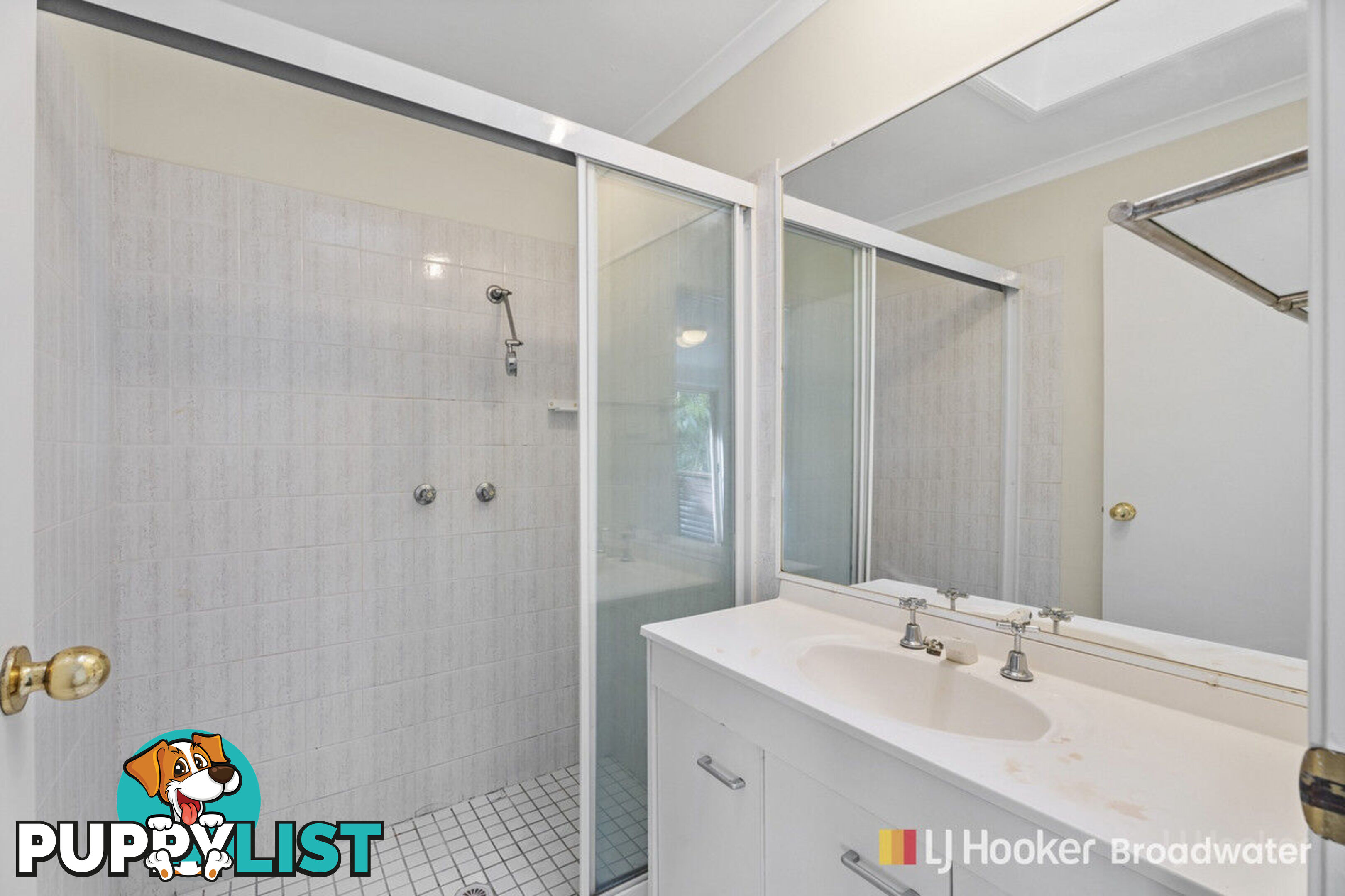 2/79 Government Road LABRADOR QLD 4215