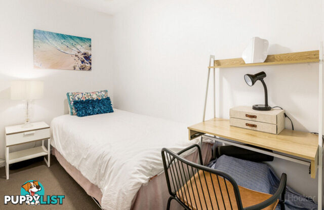 706/17 Bath Street LABRADOR QLD 4215