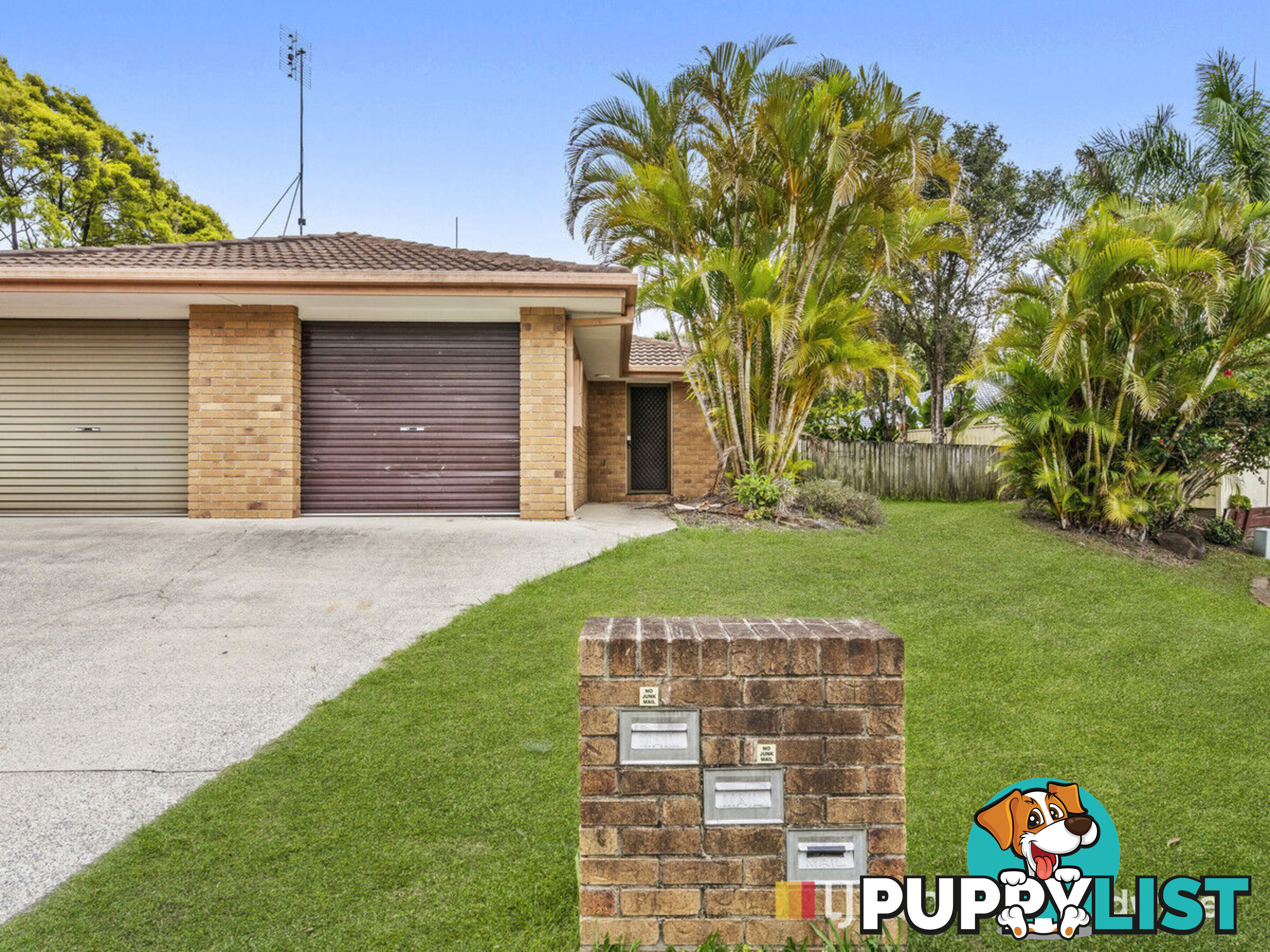 1/8 Academy Street OXENFORD QLD 4210