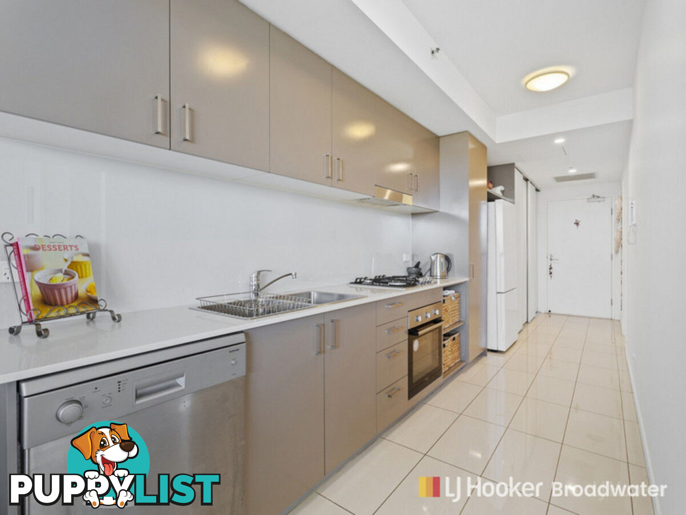 701/17 Bath Street LABRADOR QLD 4215