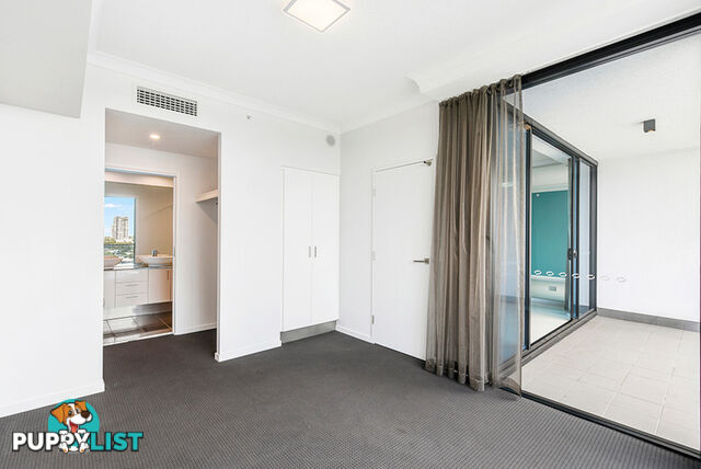 2703/5 Harbour Side Court BIGGERA WATERS QLD 4216