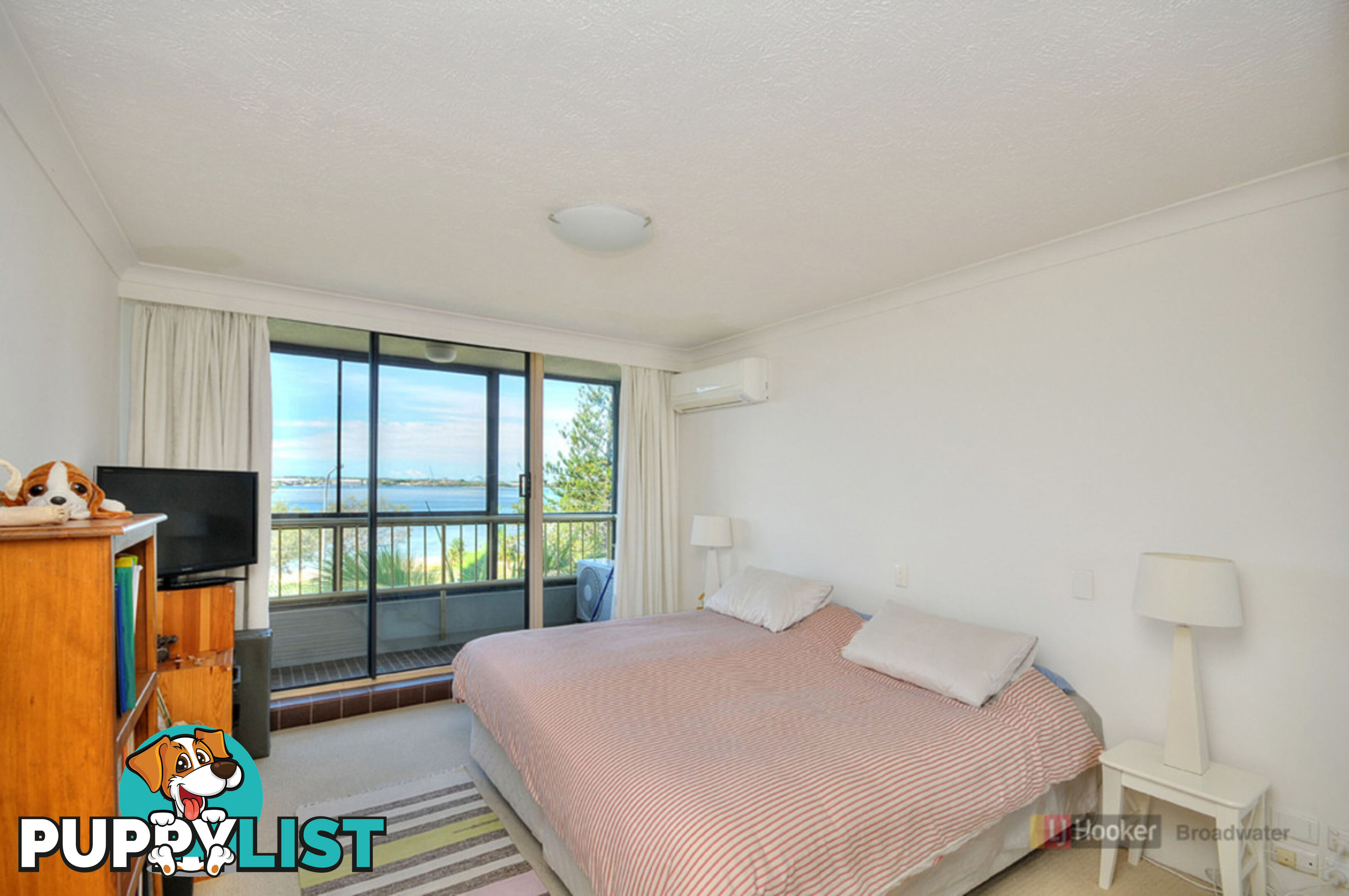 4/240 Marine Parade LABRADOR QLD 4215