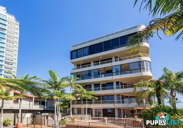 4/240 Marine Parade LABRADOR QLD 4215