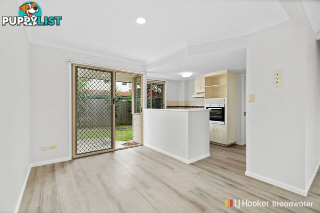 73/75 Brown Street LABRADOR QLD 4215