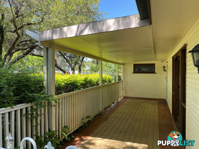 106 Whiting Street LABRADOR QLD 4215