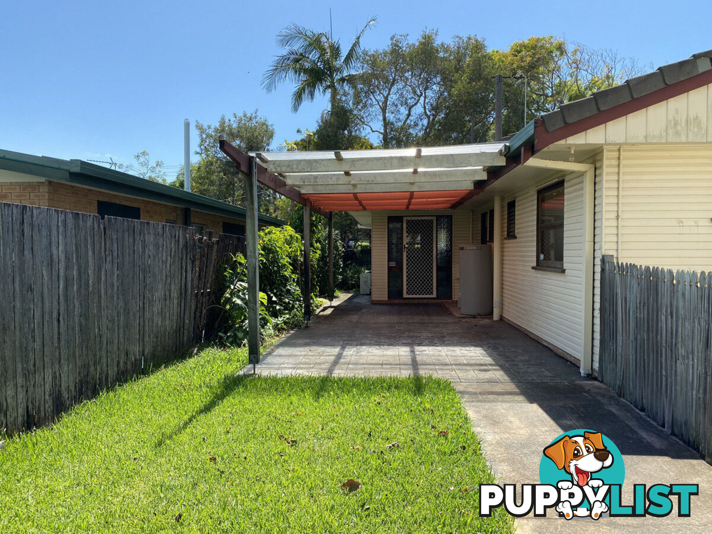 106 Whiting Street LABRADOR QLD 4215