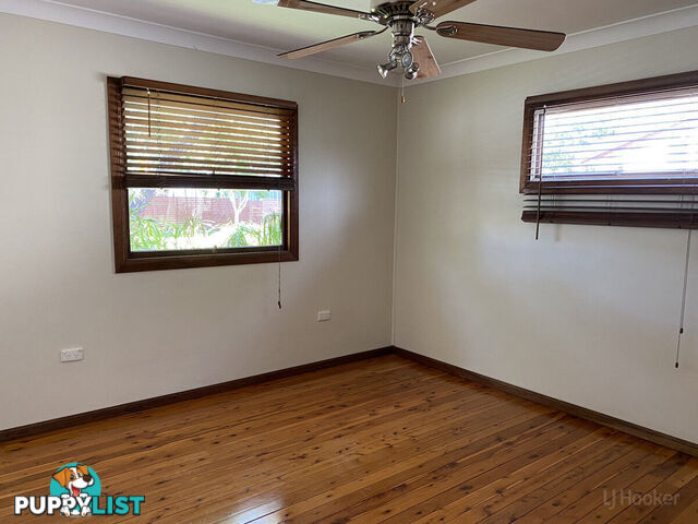 106 Whiting Street LABRADOR QLD 4215