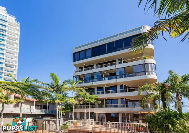 2/240 Marine Parade LABRADOR QLD 4215