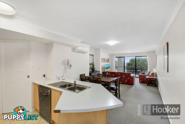 225/392 Marine Parade LABRADOR QLD 4215