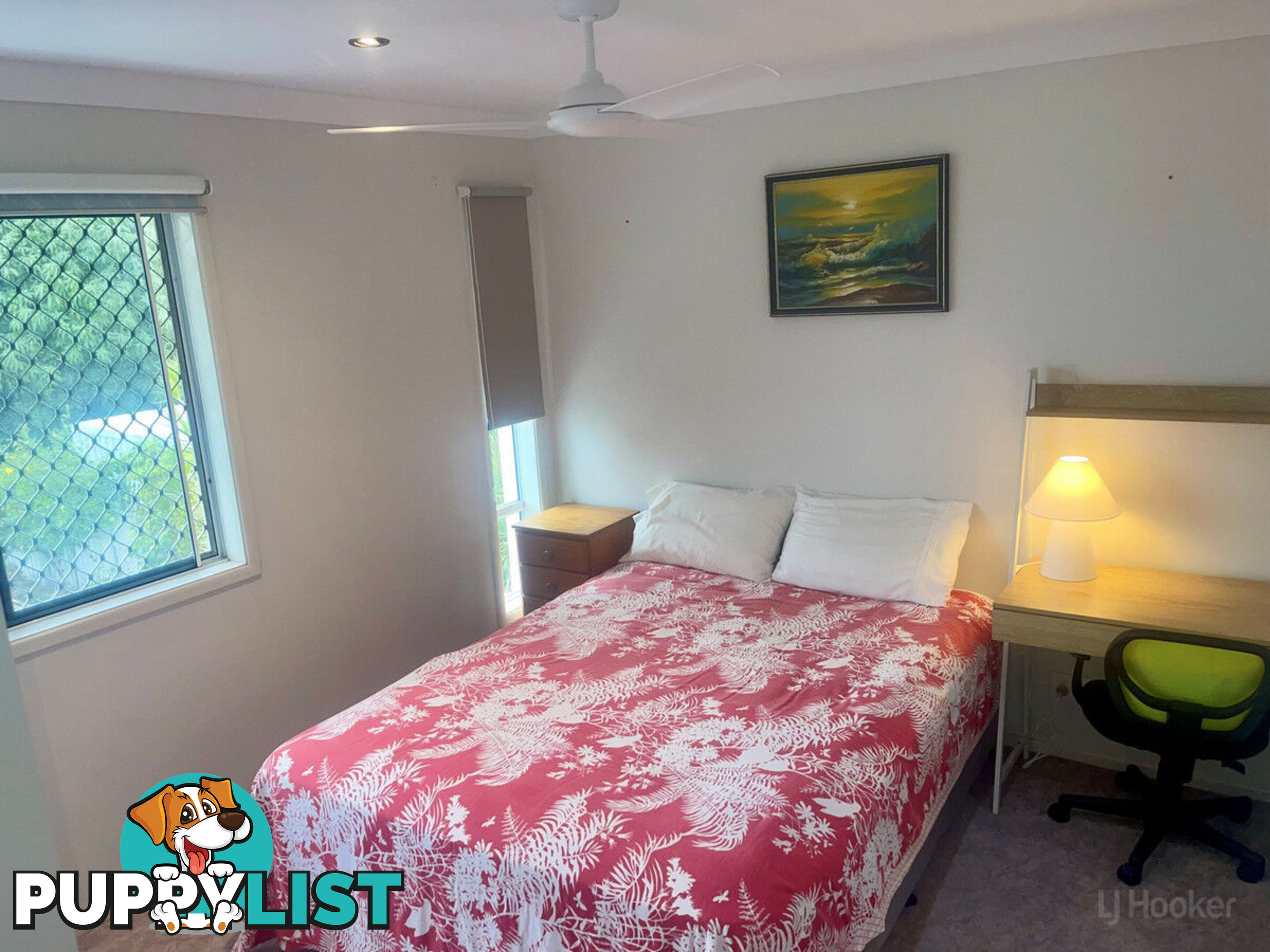28a Robert Street LABRADOR QLD 4215