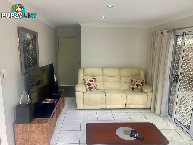 28a Robert Street LABRADOR QLD 4215