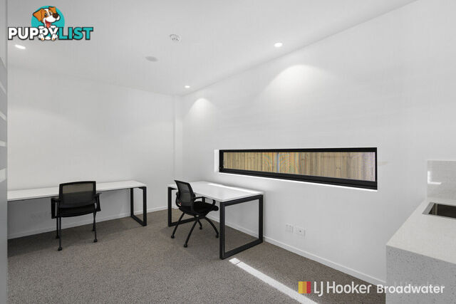 Serviced Offices/10 Central Street LABRADOR QLD 4215