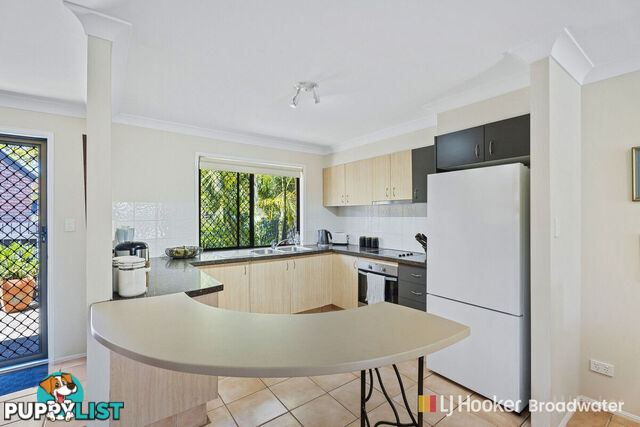 4/145 Government Road LABRADOR QLD 4215