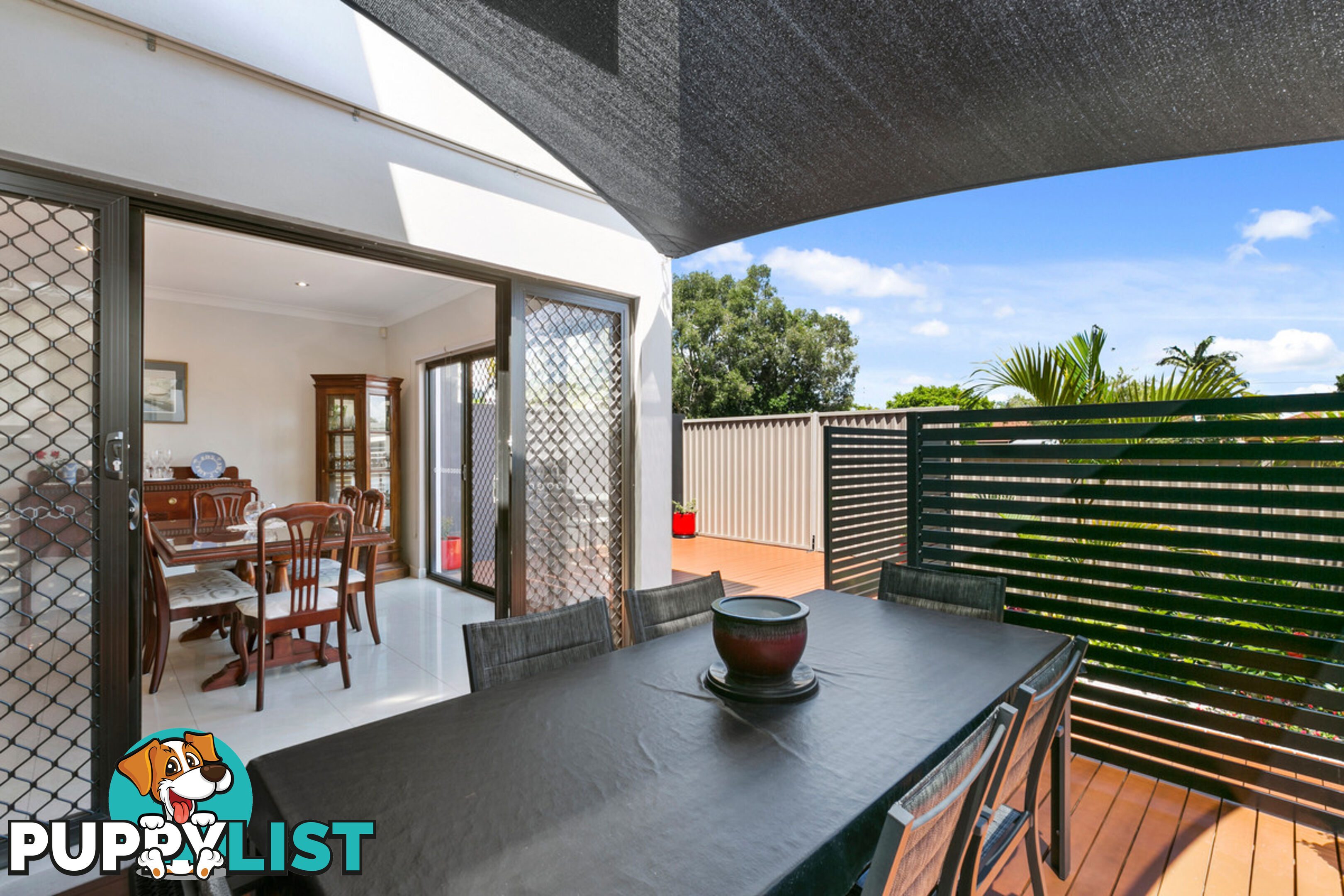 2/40 Bayview Street RUNAWAY BAY QLD 4216