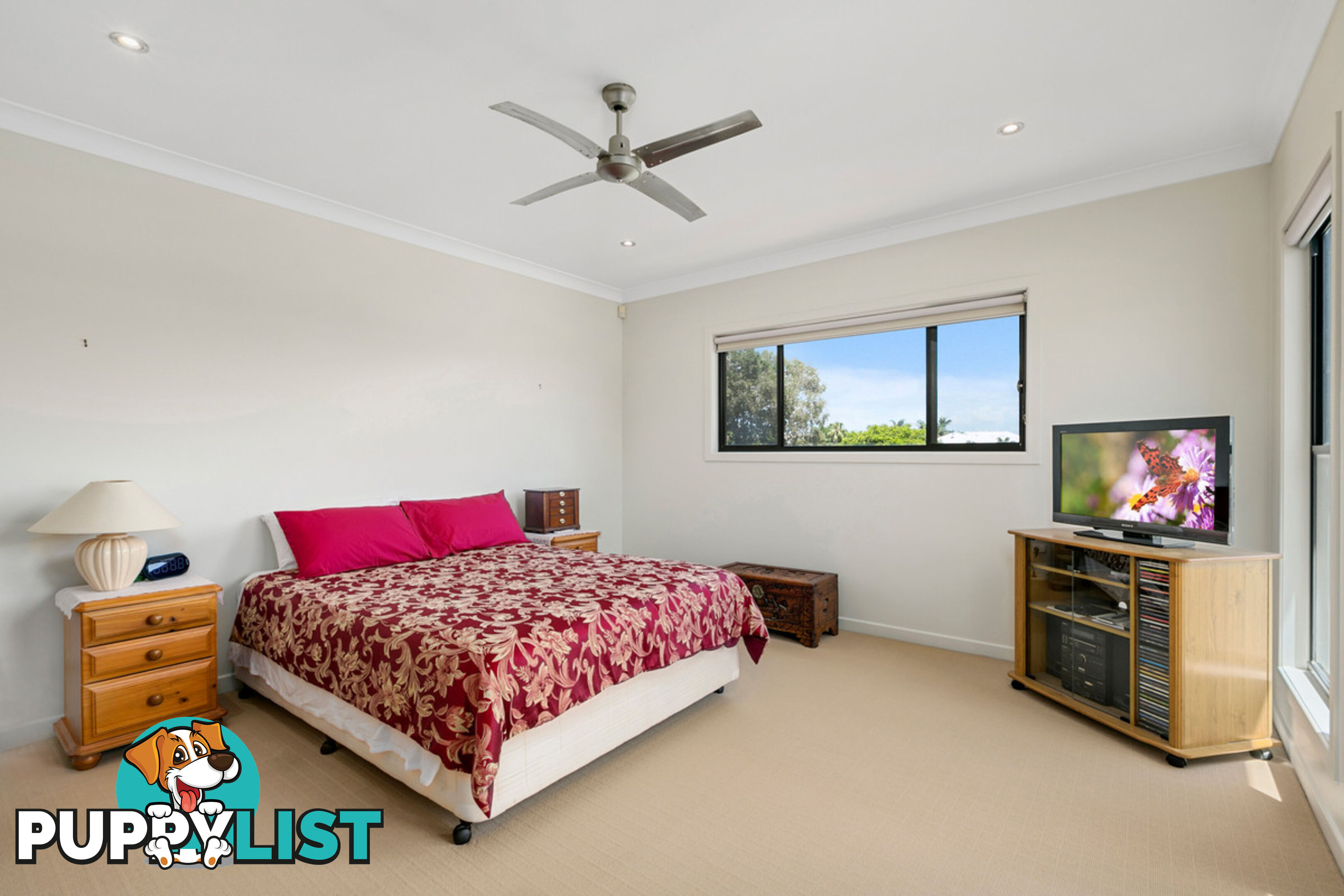 2/40 Bayview Street RUNAWAY BAY QLD 4216