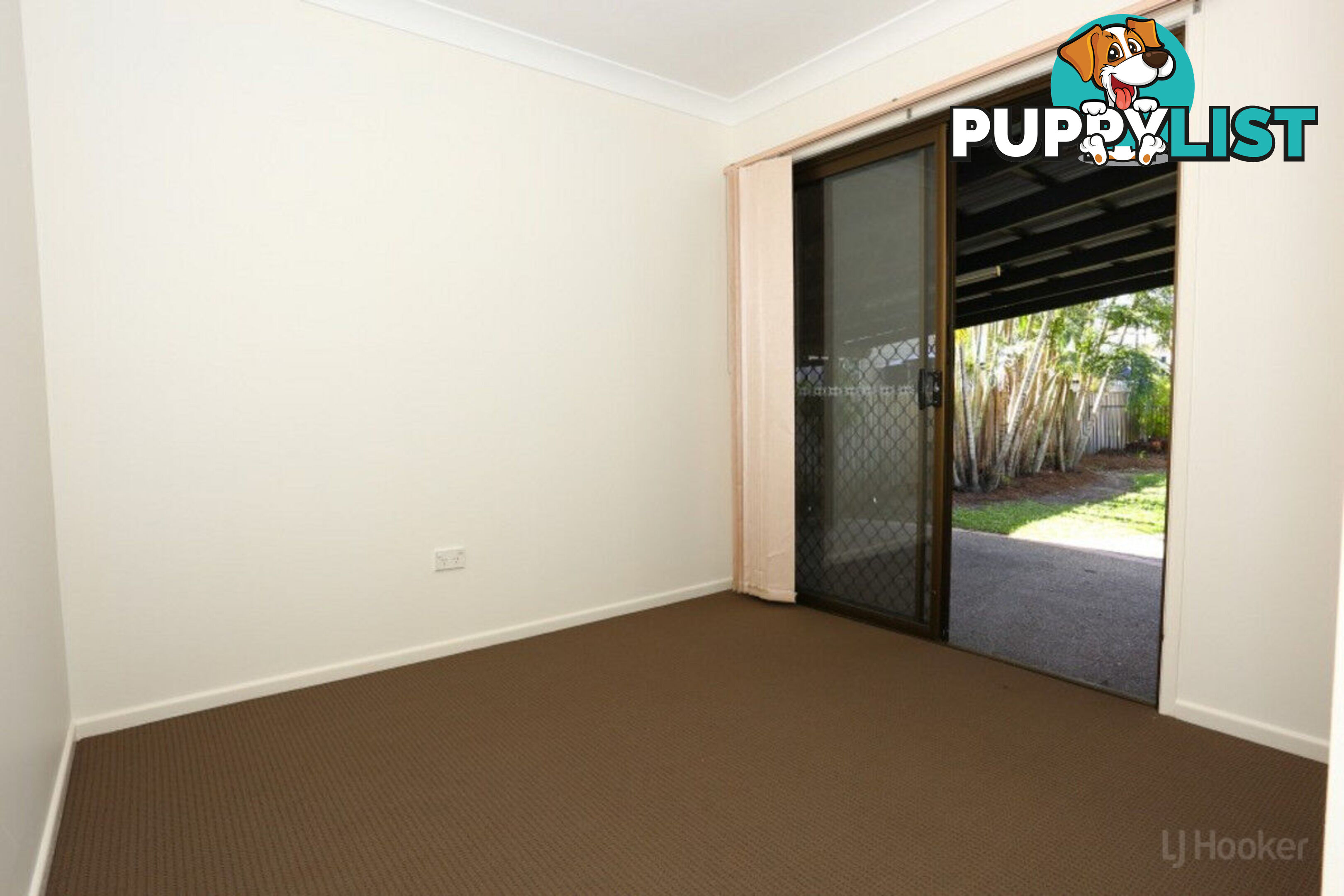 11 Nevenia Street LABRADOR QLD 4215