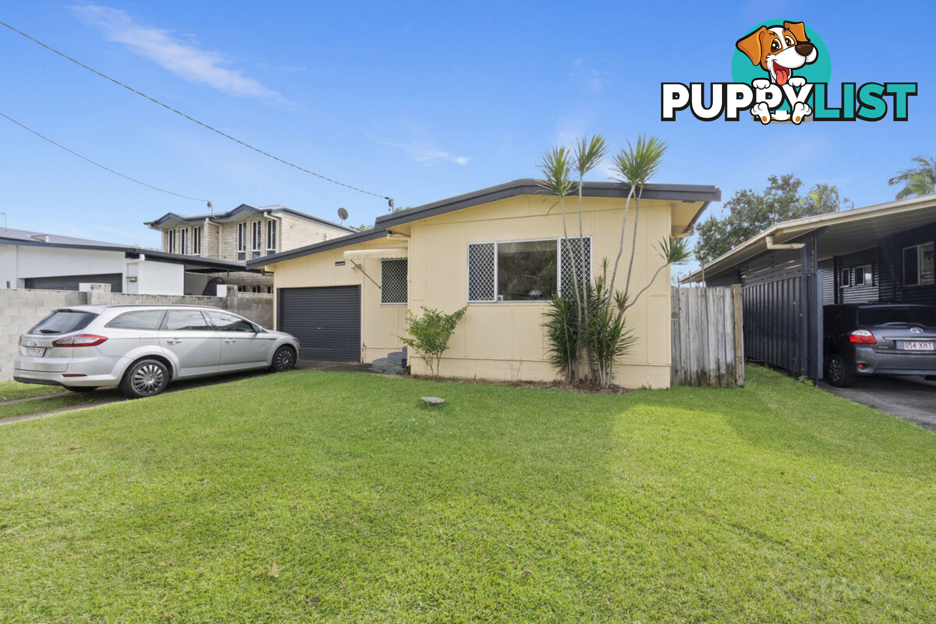 11 Nevenia Street LABRADOR QLD 4215