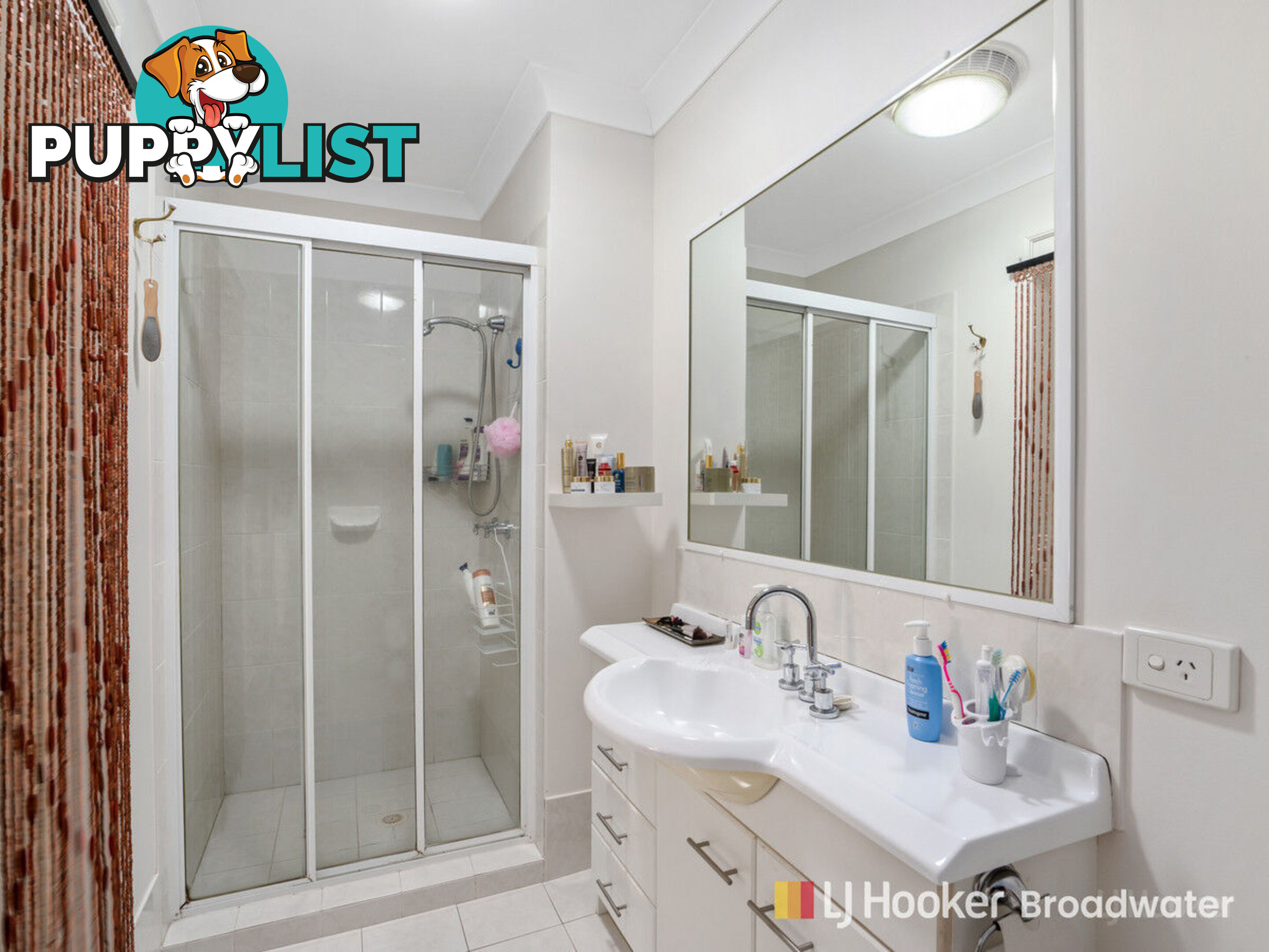 1/2 Brown Street LABRADOR QLD 4215