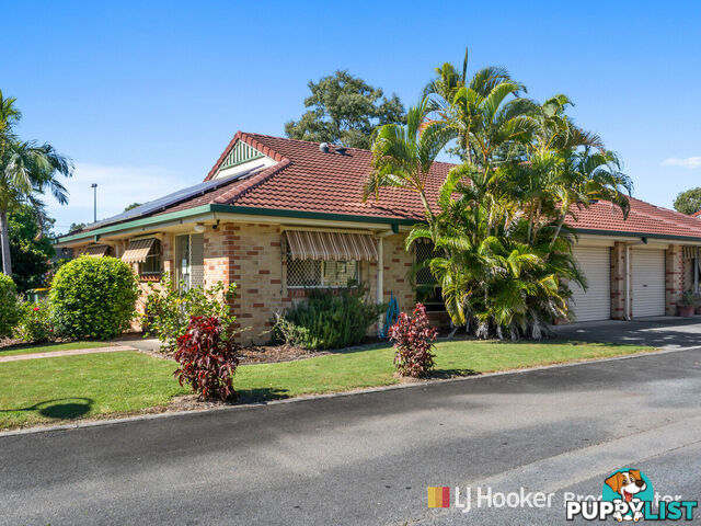 1/2 Brown Street LABRADOR QLD 4215