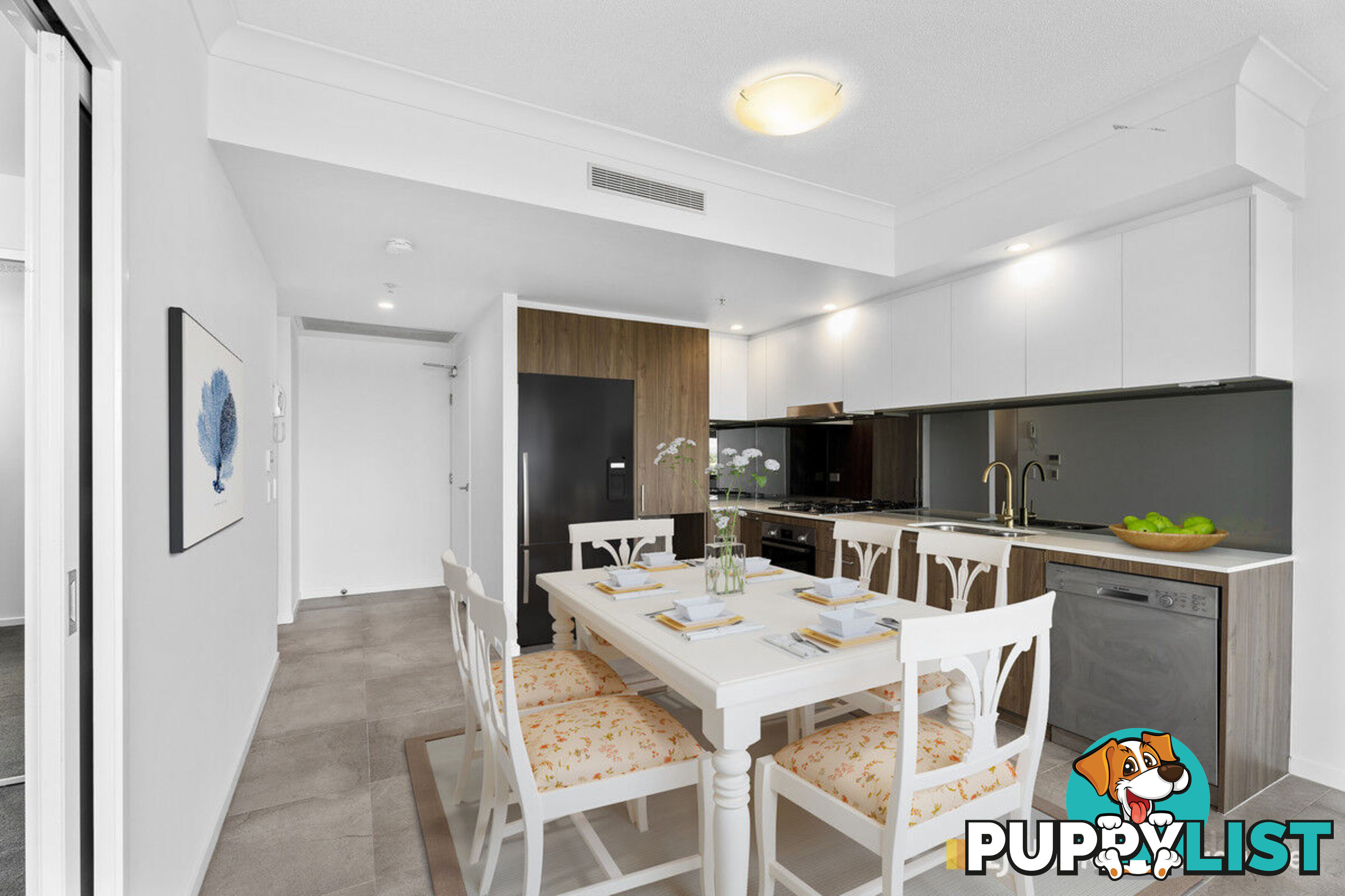 704/372 Marine Parade LABRADOR QLD 4215