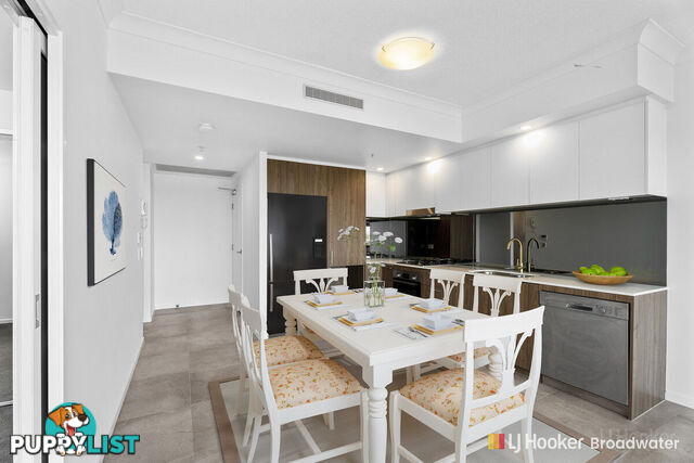 704/372 Marine Parade LABRADOR QLD 4215