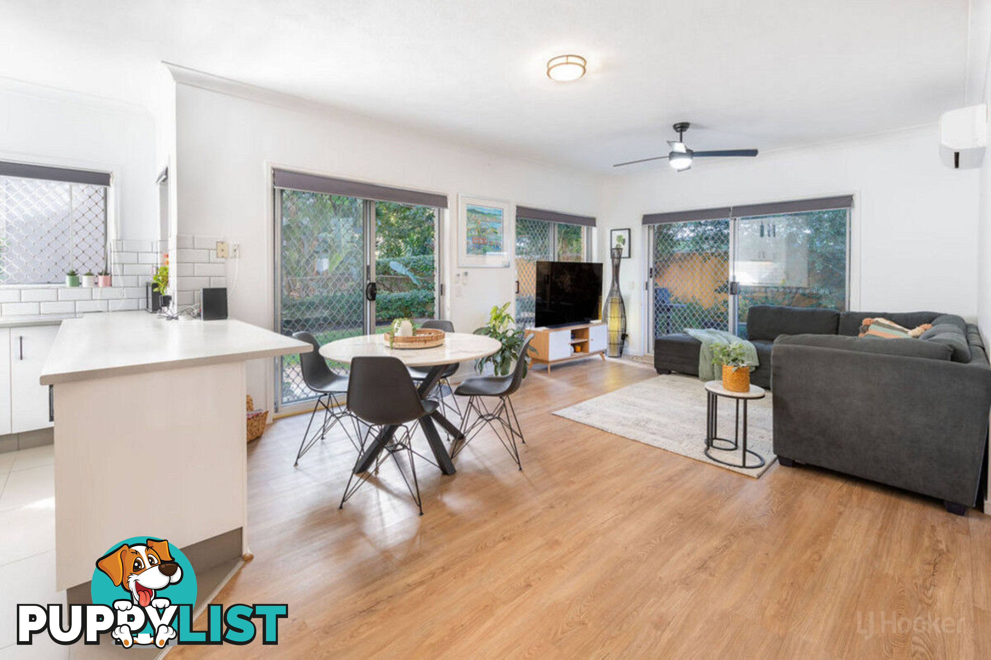 1/23 Brighton Street BIGGERA WATERS QLD 4216