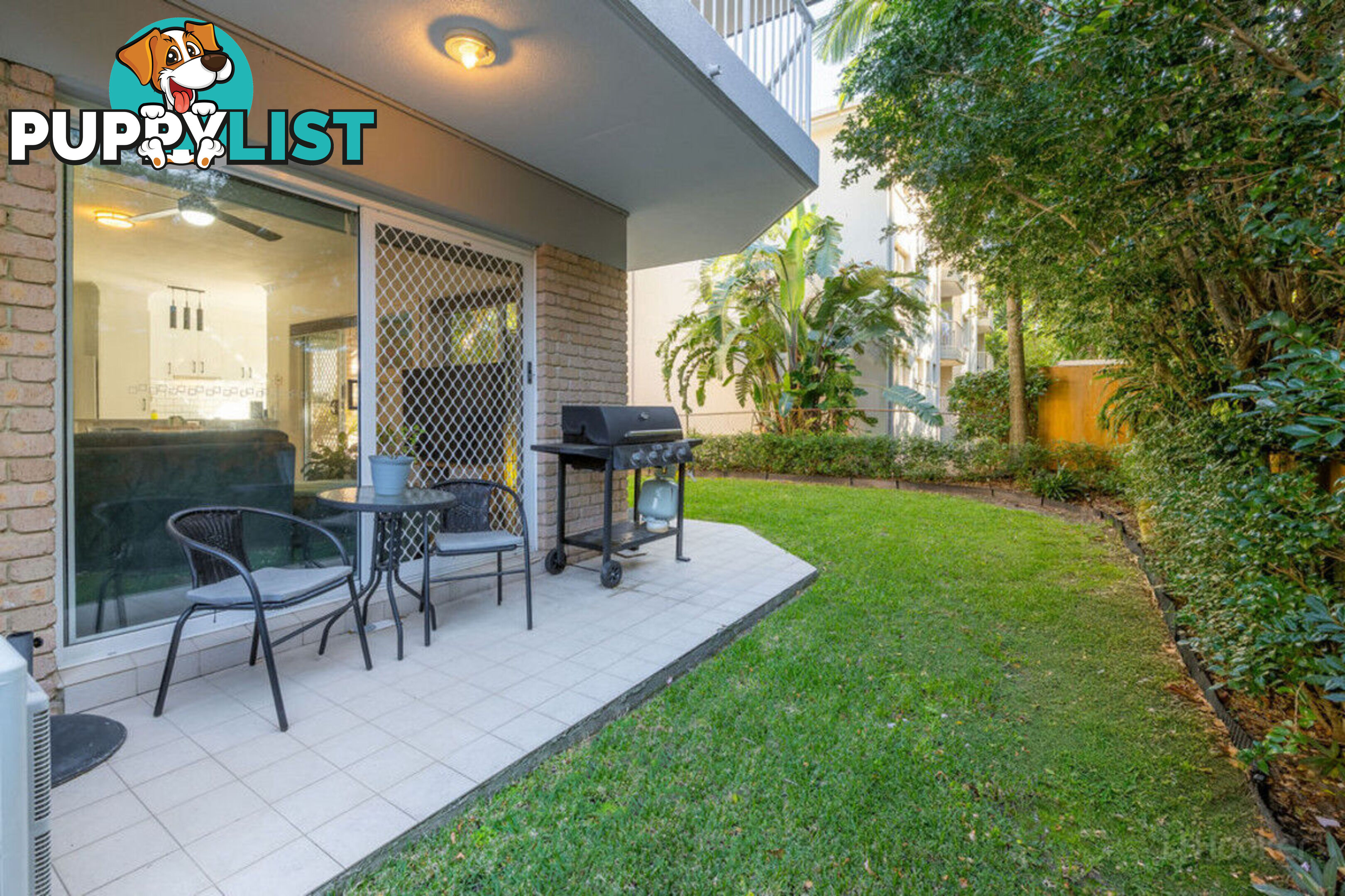 1/23 Brighton Street BIGGERA WATERS QLD 4216