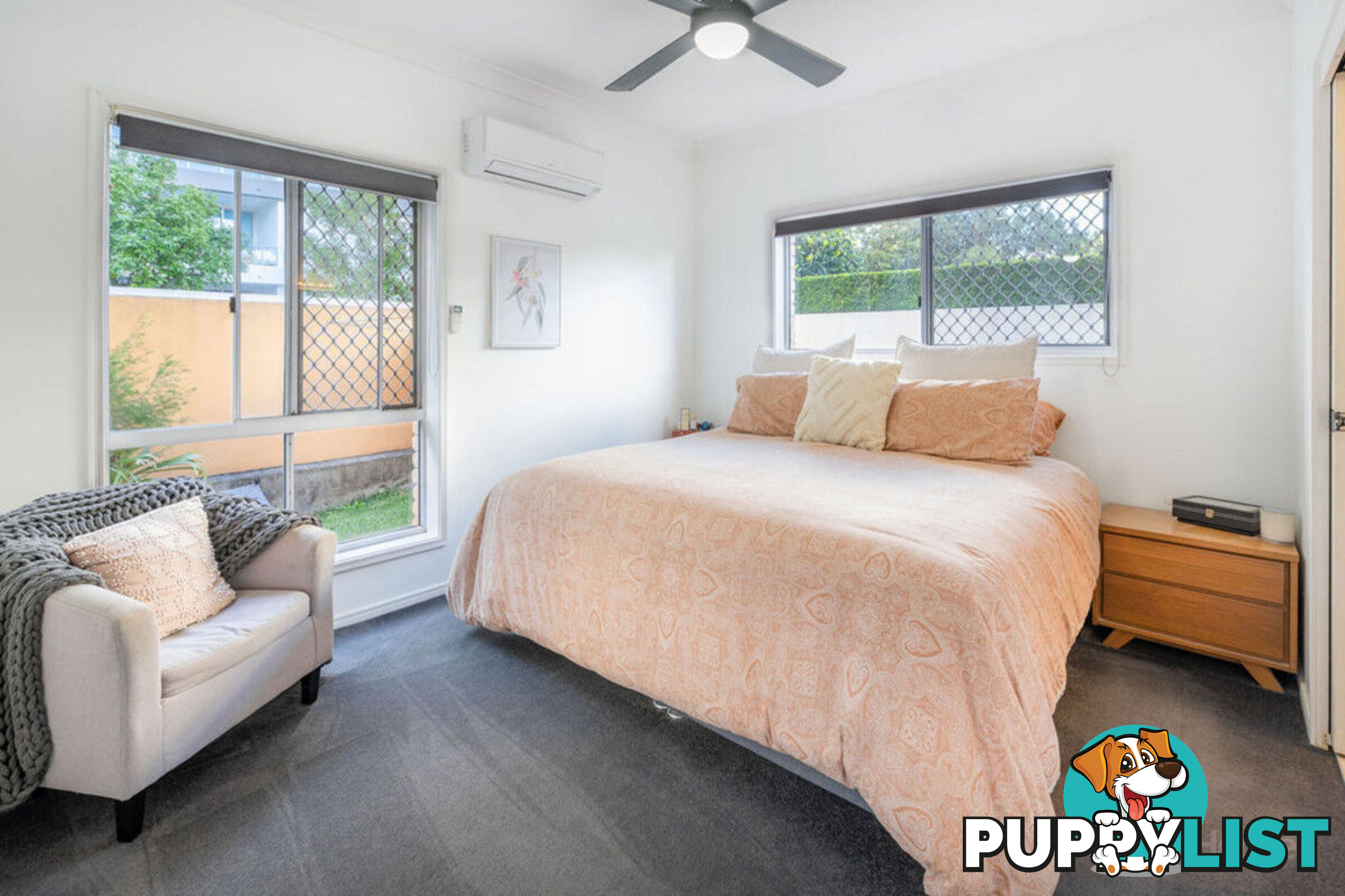1/23 Brighton Street BIGGERA WATERS QLD 4216