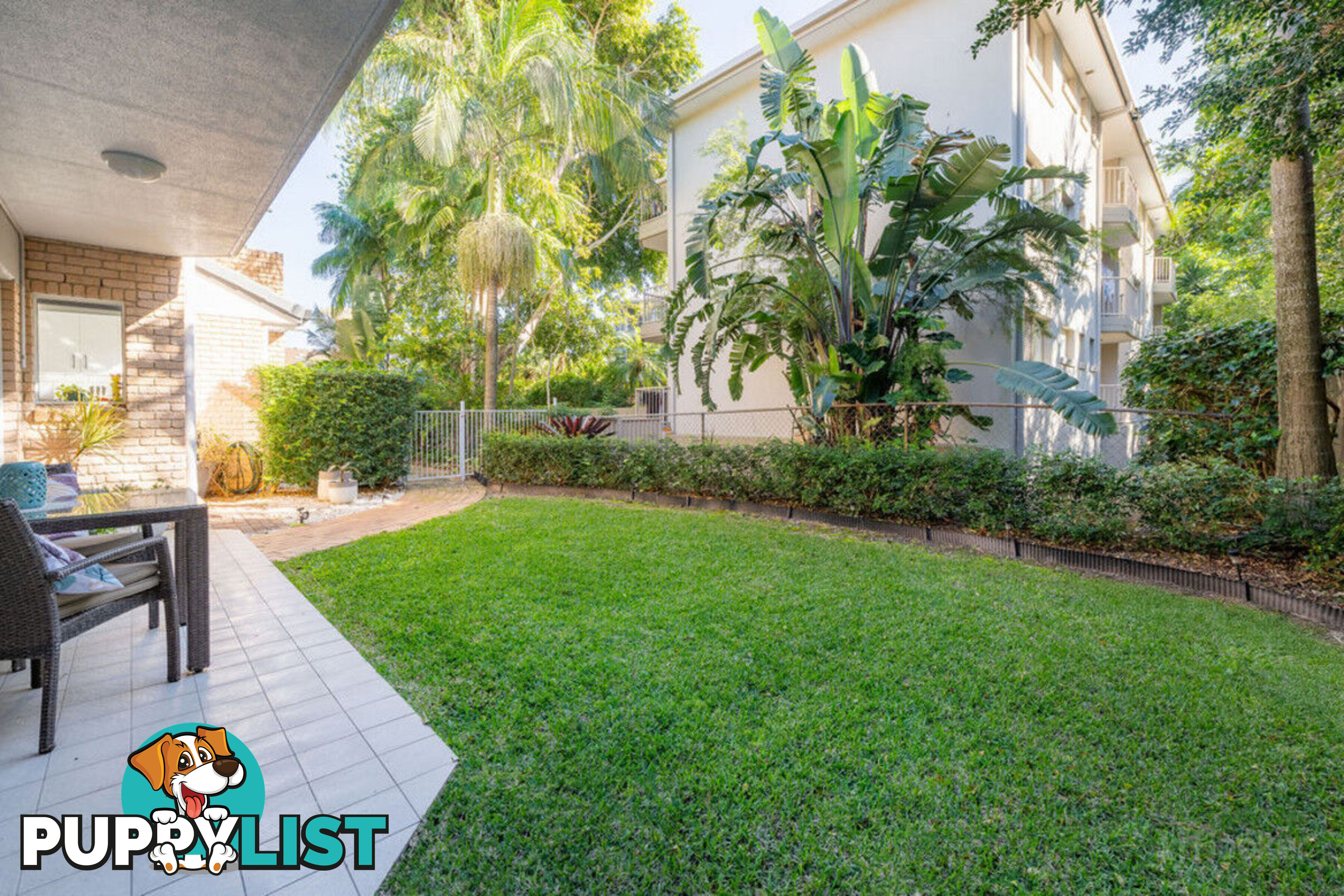1/23 Brighton Street BIGGERA WATERS QLD 4216