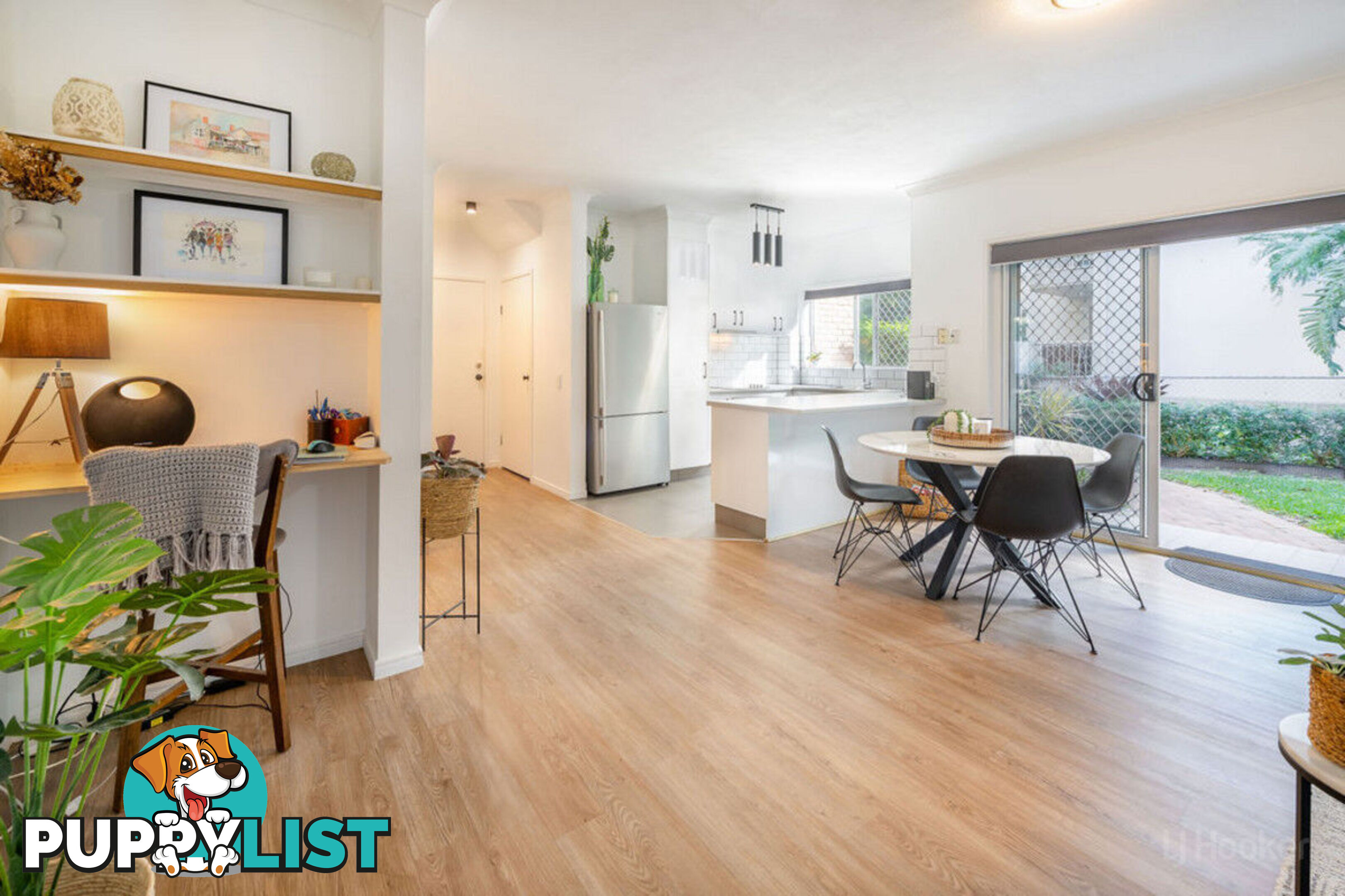 1/23 Brighton Street BIGGERA WATERS QLD 4216
