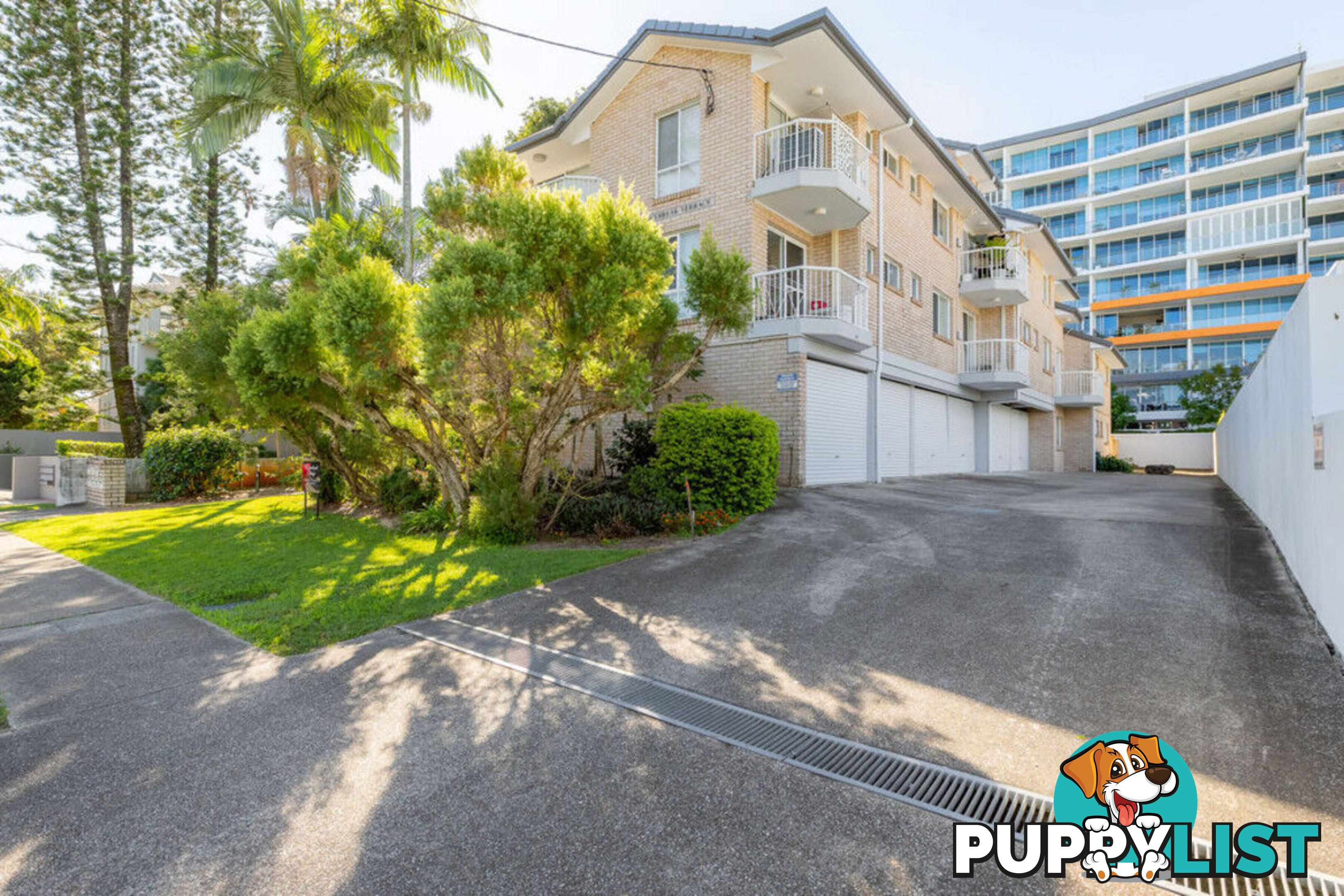 1/23 Brighton Street BIGGERA WATERS QLD 4216