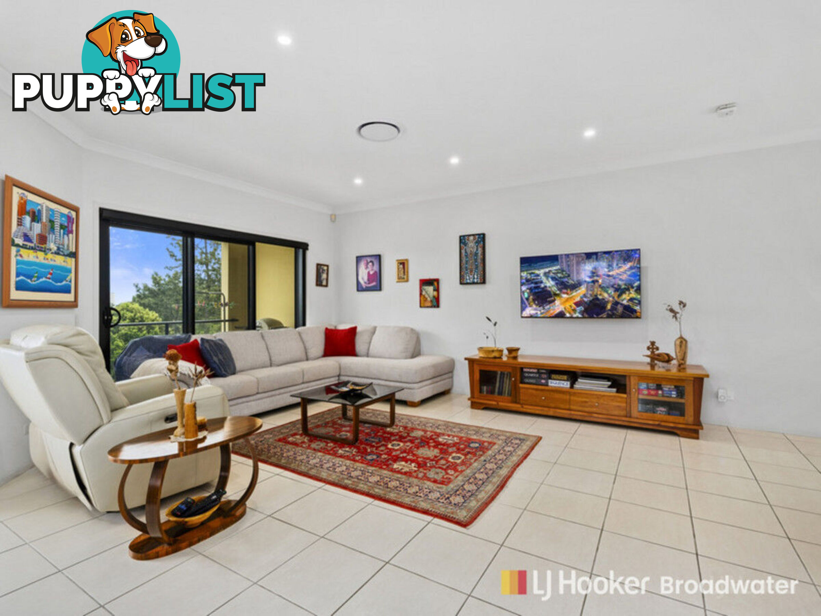 2/3 Hilltop  Street LABRADOR QLD 4215
