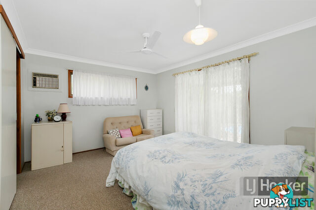 1 Carrumbella Drive (32 Melbourne Road) ARUNDEL QLD 4214