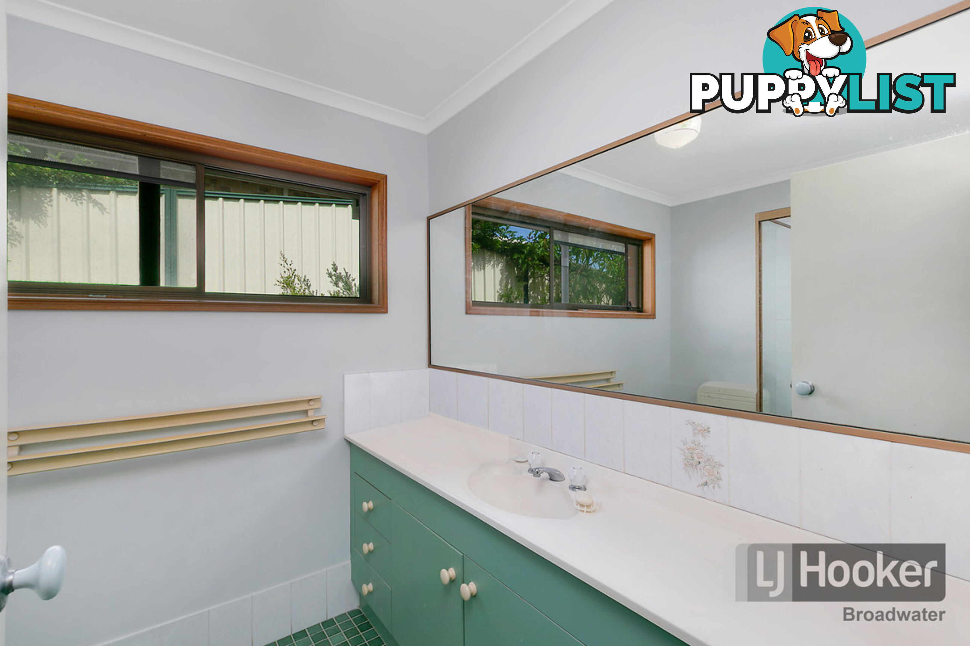 1 Carrumbella Drive (32 Melbourne Road) ARUNDEL QLD 4214