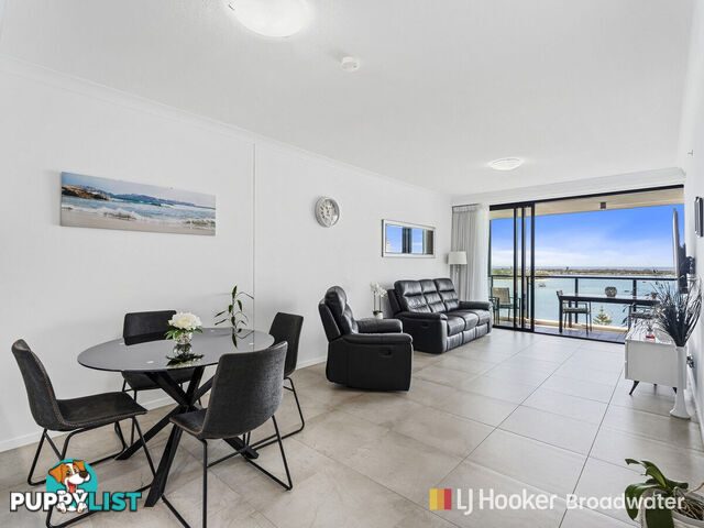 1002/372 Marine Parade LABRADOR QLD 4215