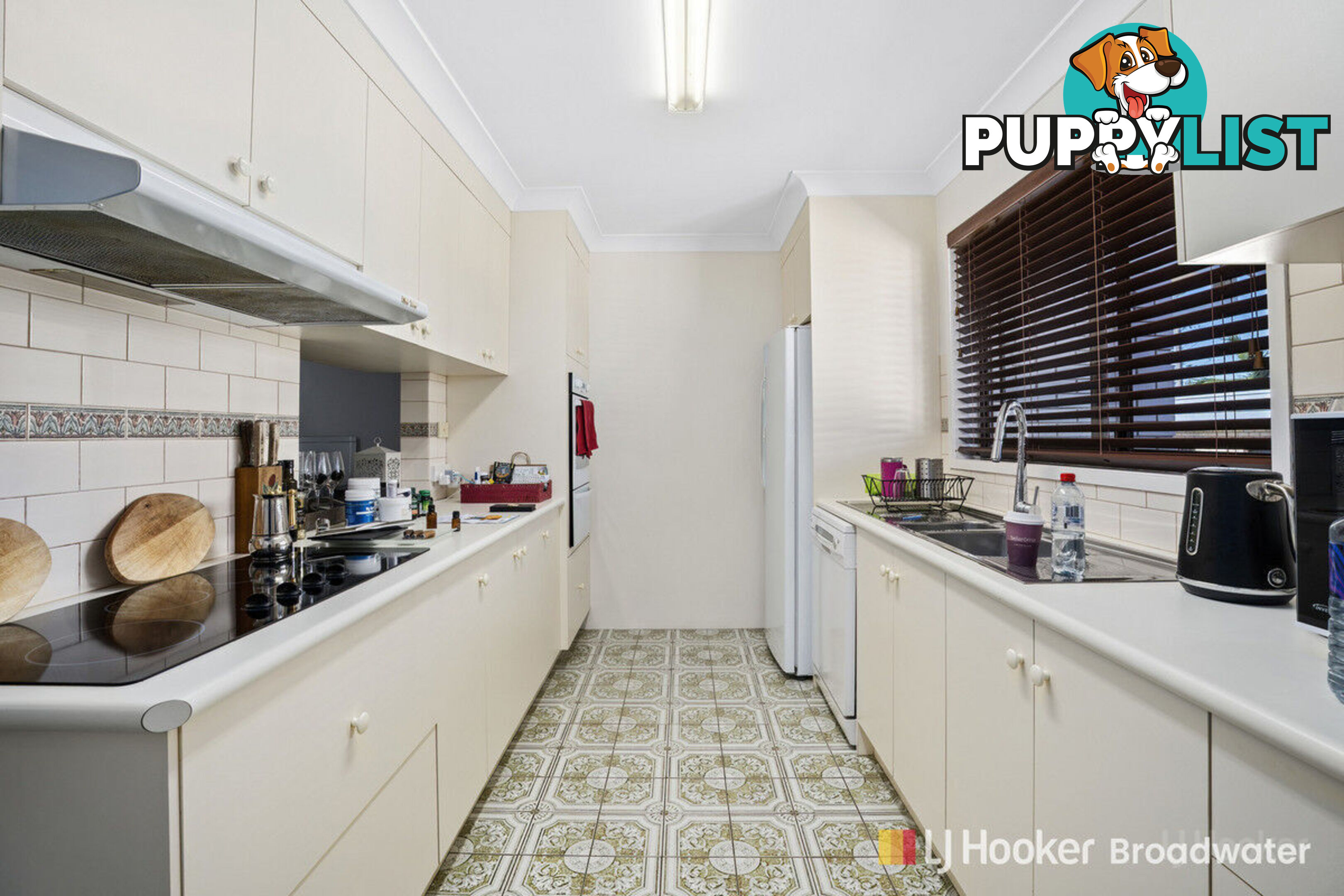 8/198 Marine Parade LABRADOR QLD 4215