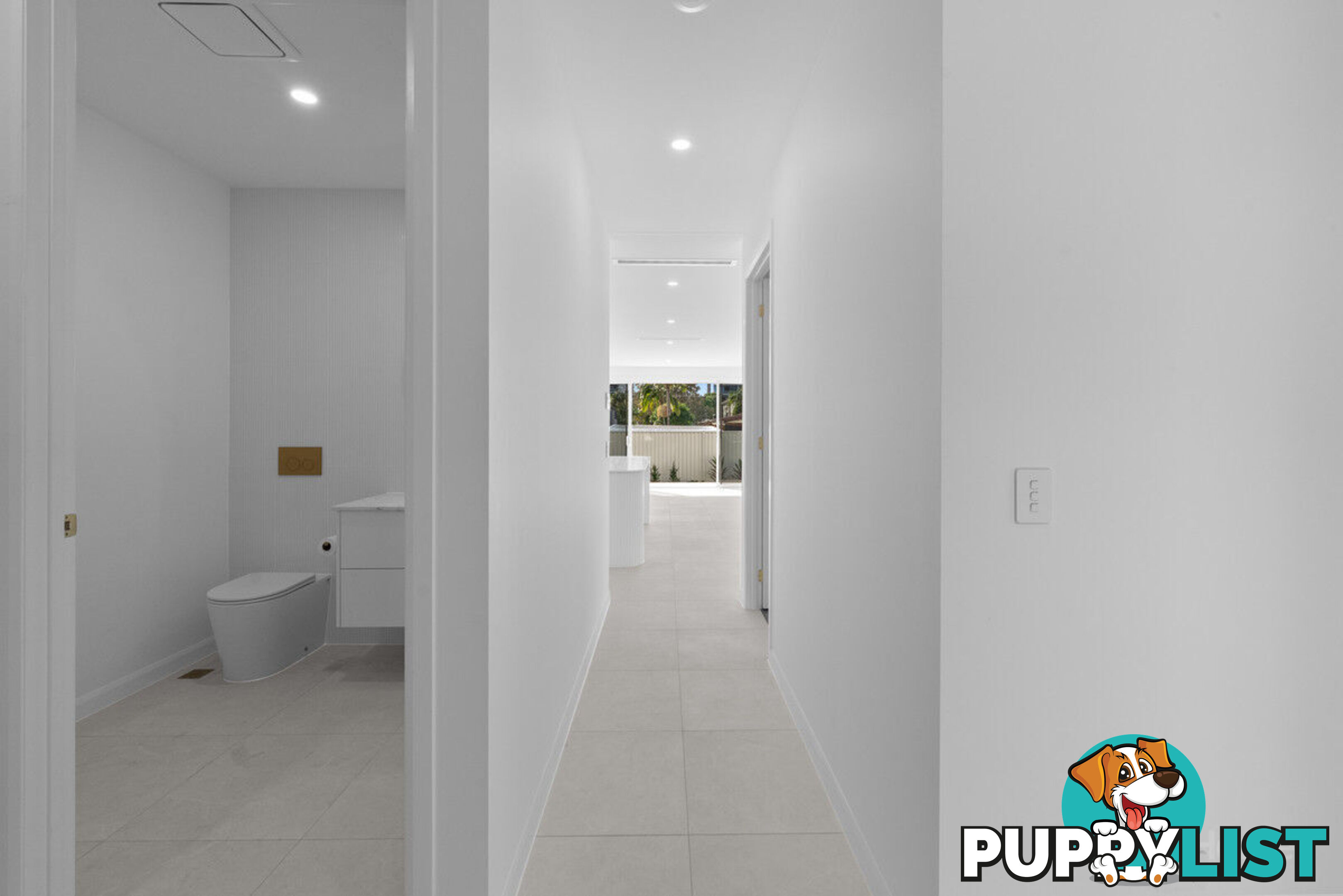 2/17 Loder Street BIGGERA WATERS QLD 4216