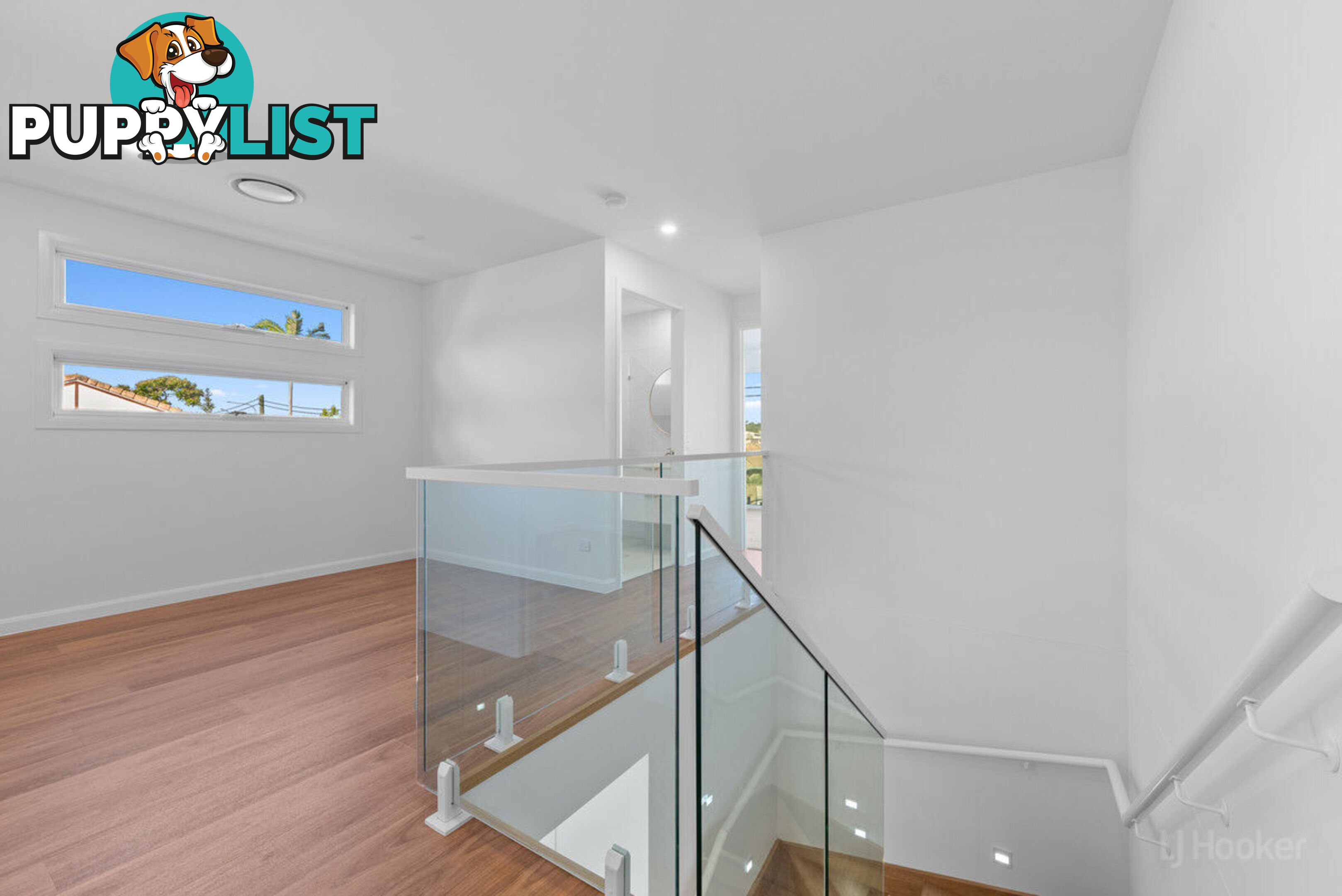 2/17 Loder Street BIGGERA WATERS QLD 4216