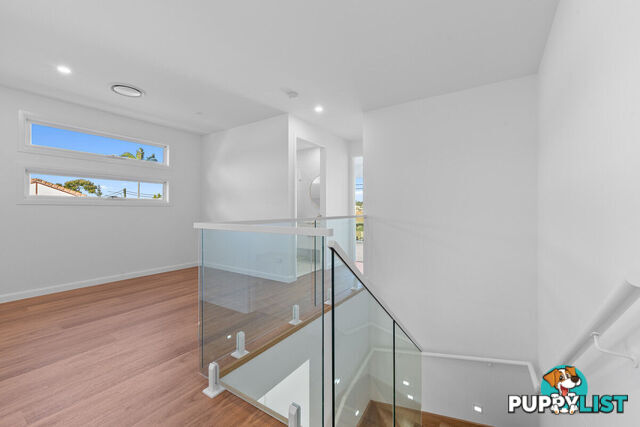 2/17 Loder Street BIGGERA WATERS QLD 4216