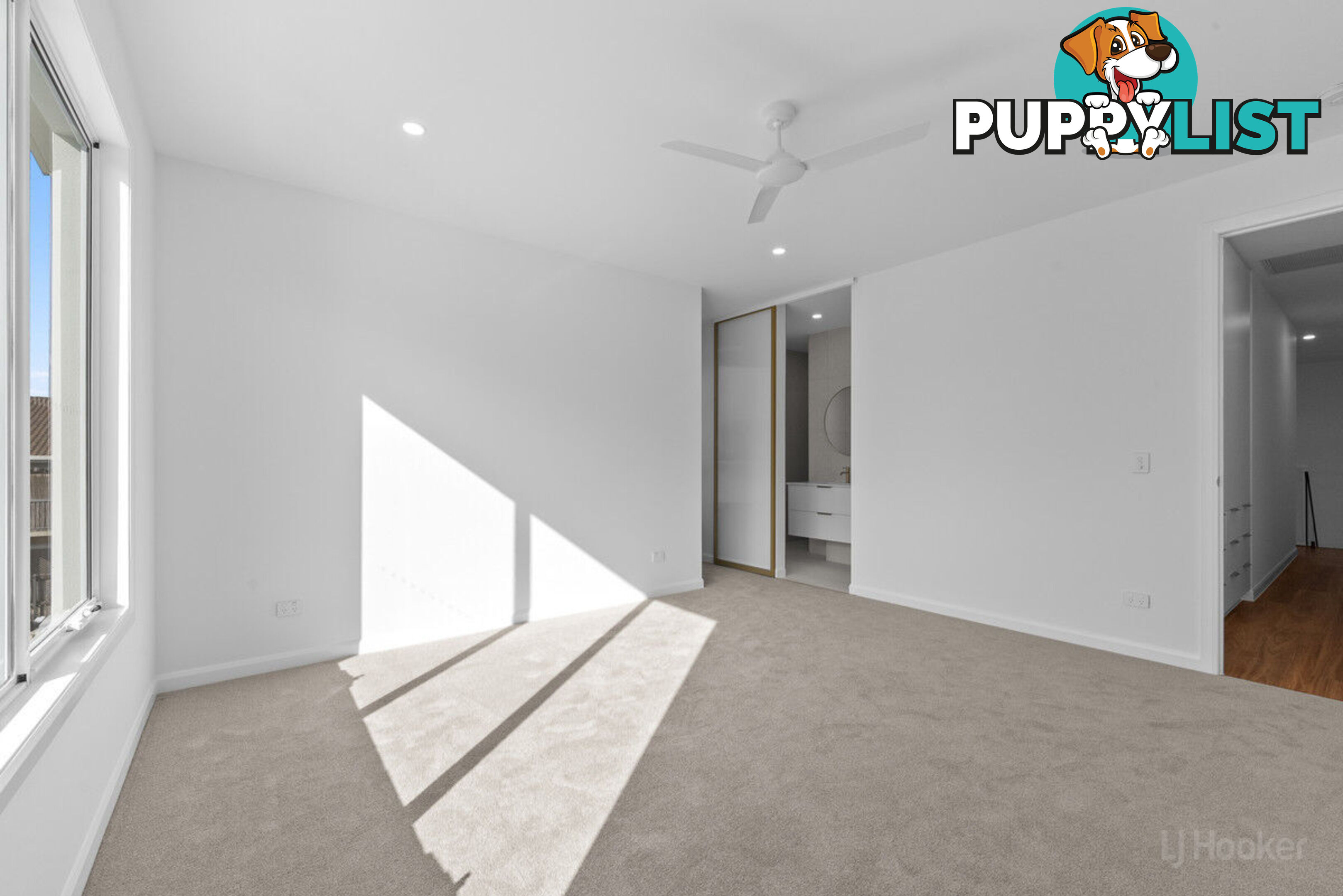 2/17 Loder Street BIGGERA WATERS QLD 4216