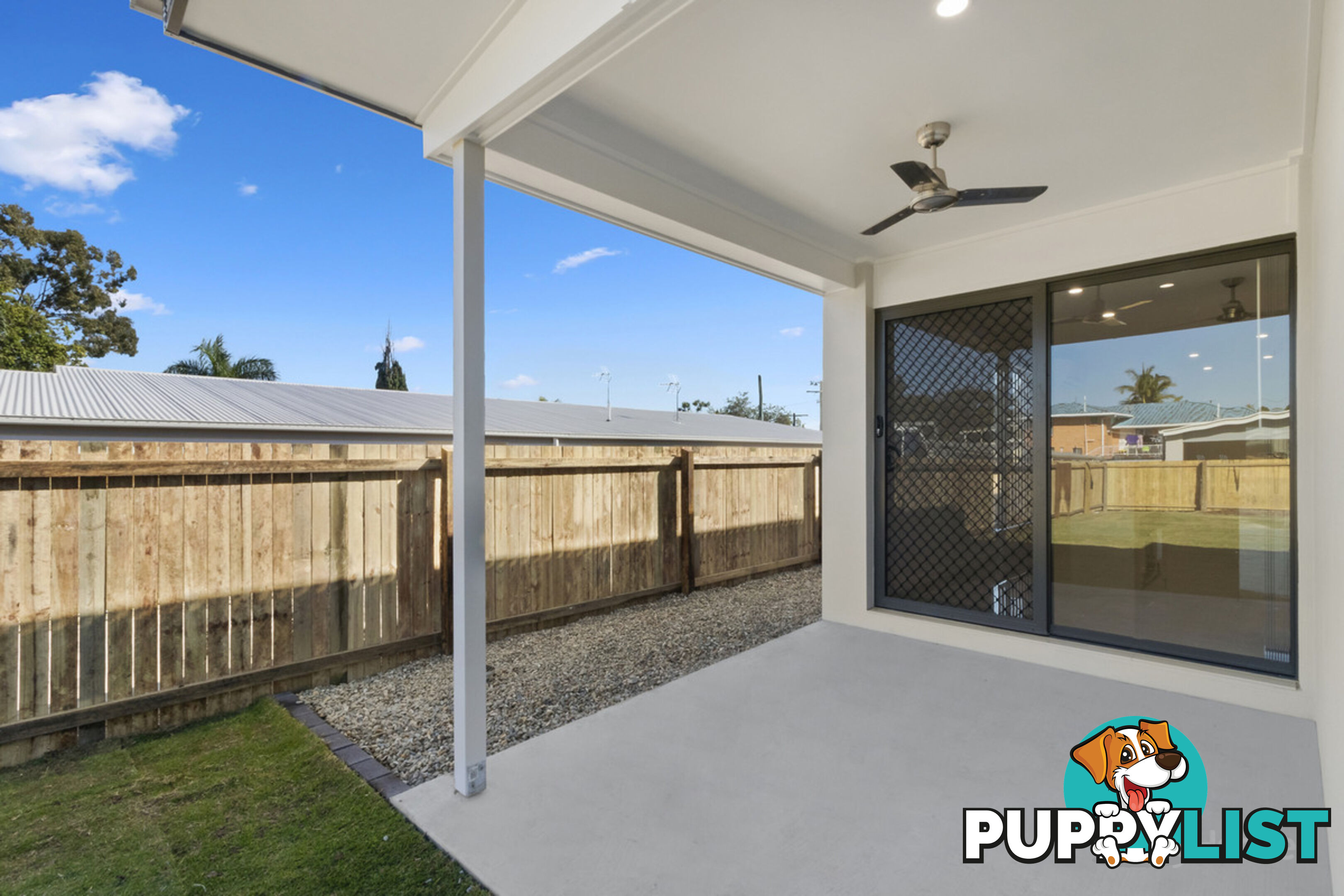 22a Jimmieson Avenue LABRADOR QLD 4215