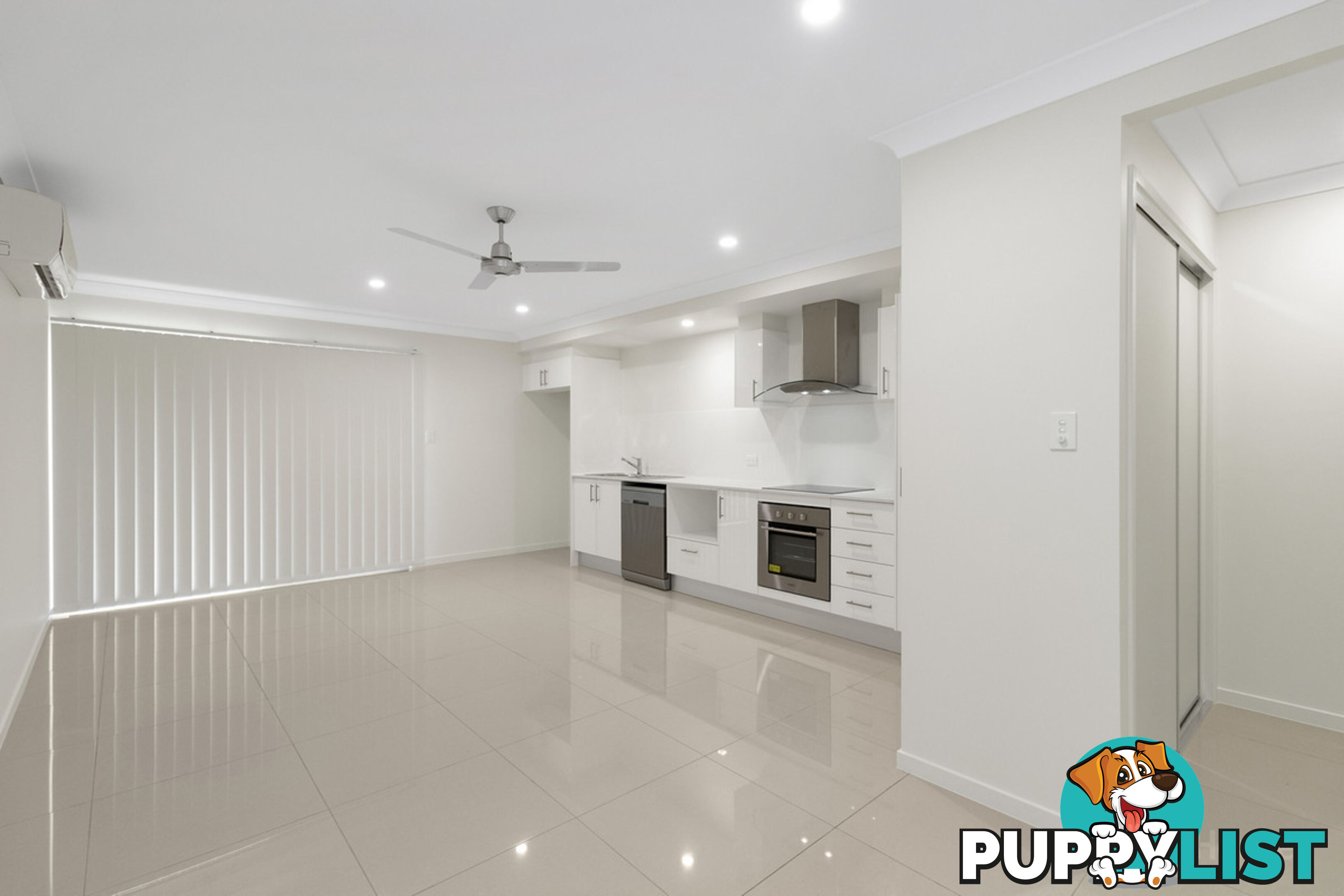 22a Jimmieson Avenue LABRADOR QLD 4215