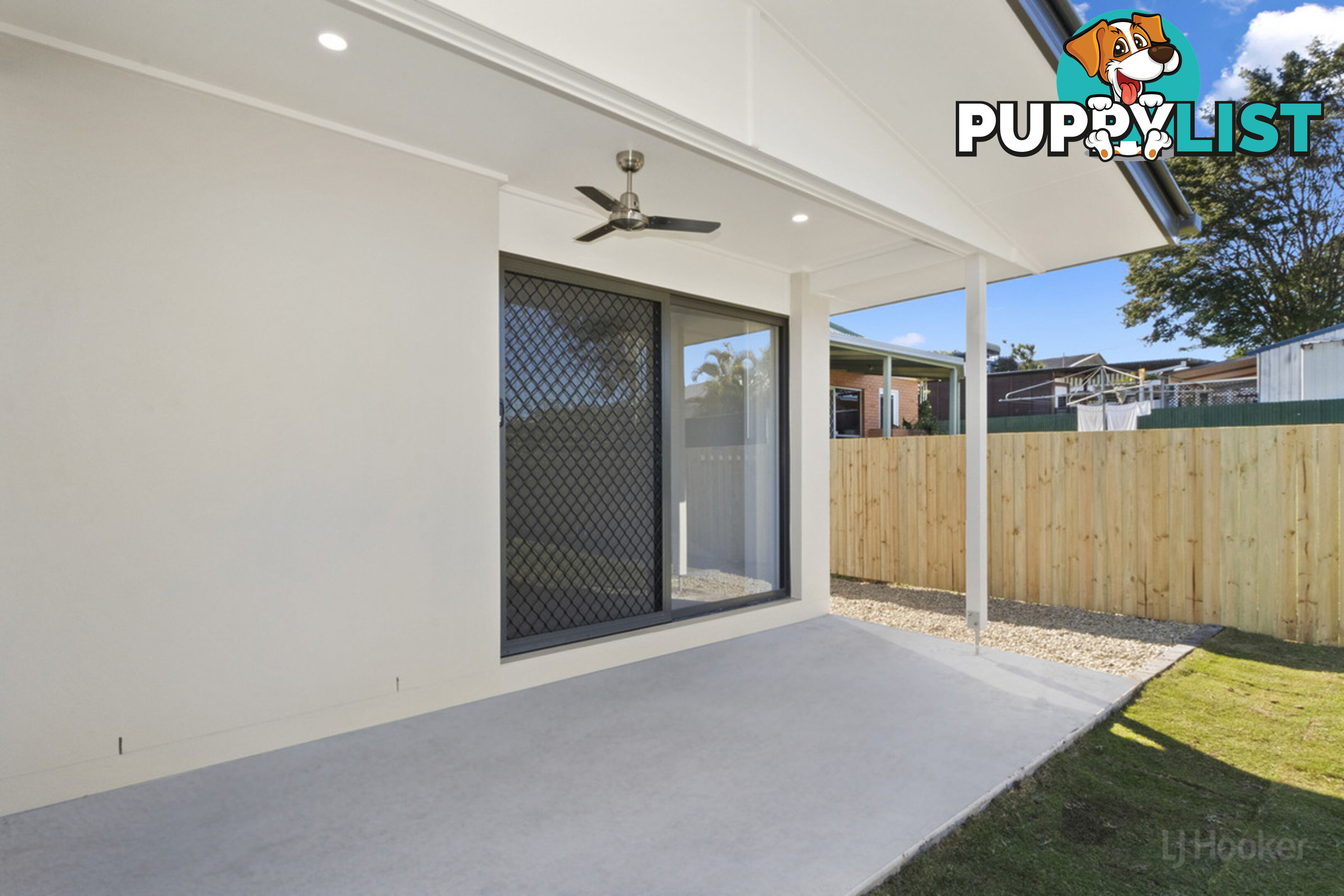 22a Jimmieson Avenue LABRADOR QLD 4215