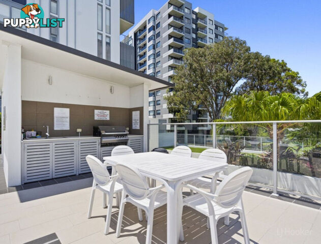 704/378 Marine Parade LABRADOR QLD 4215